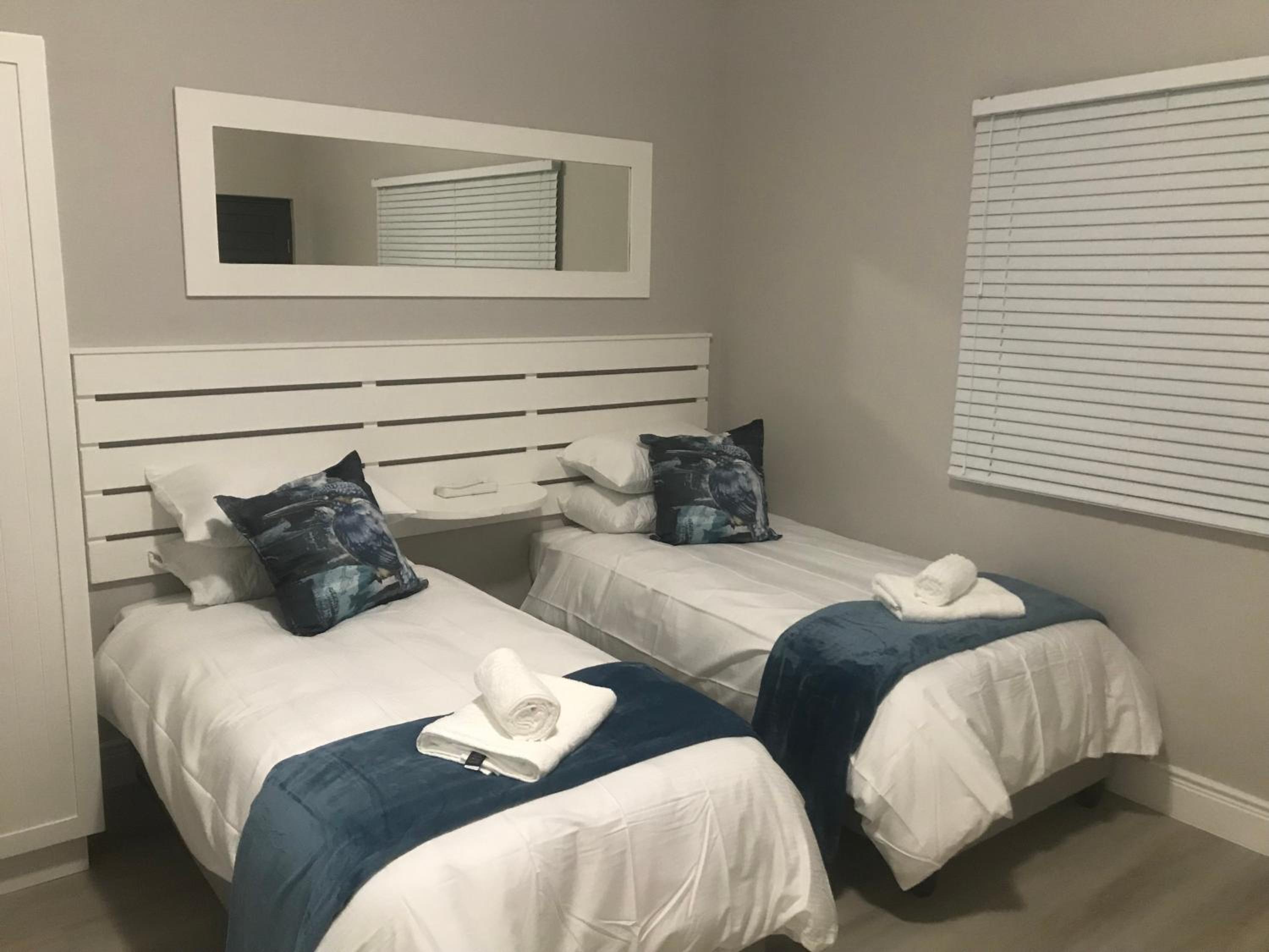 Deluxe King Suite - Photo 1