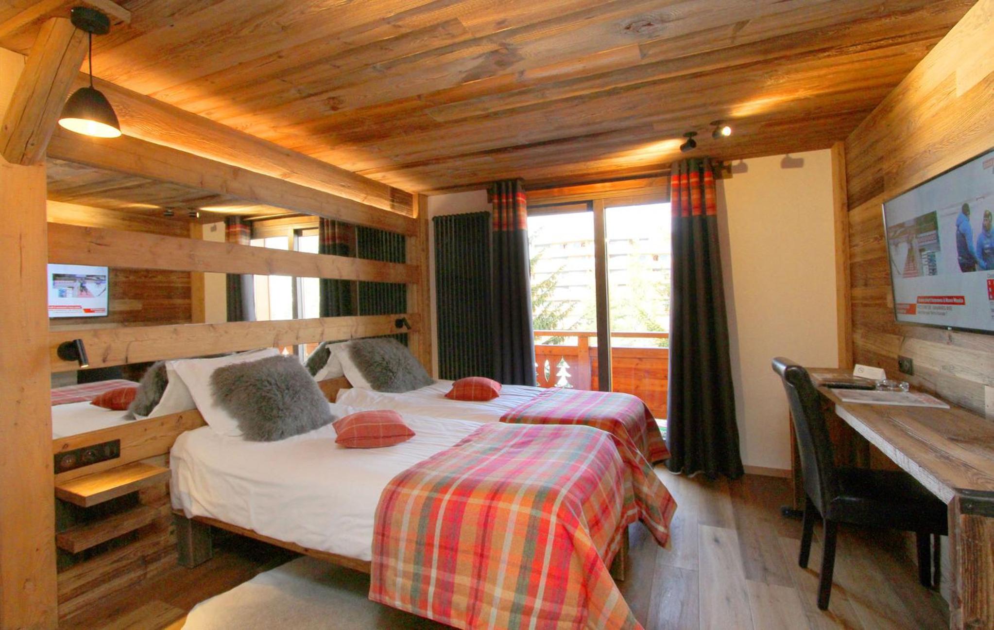 Standard Double or Twin Room photo 3