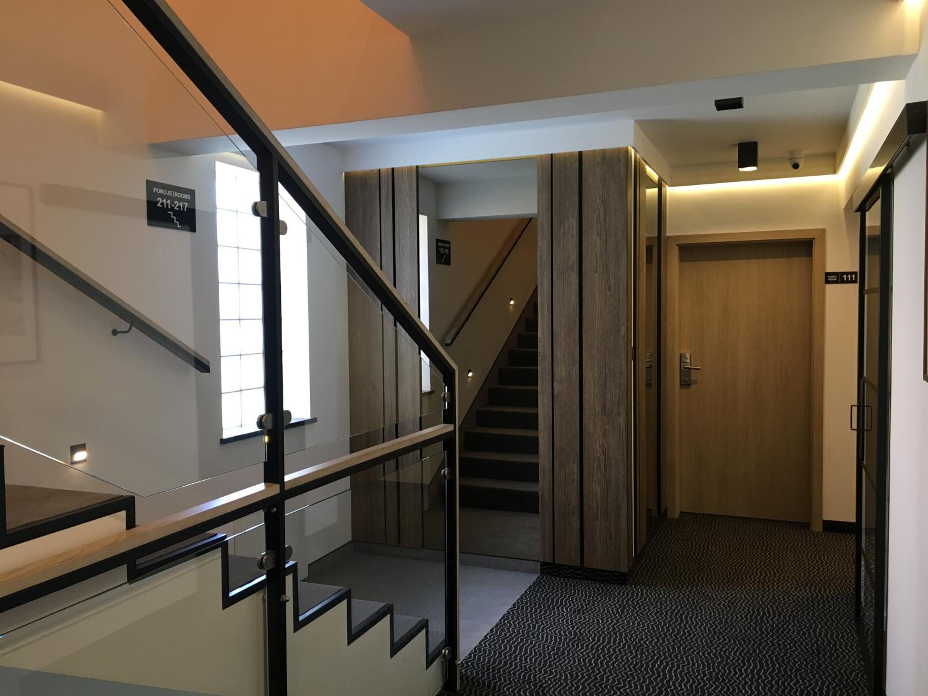 Comfort Double Room with Balcony - Photo 9