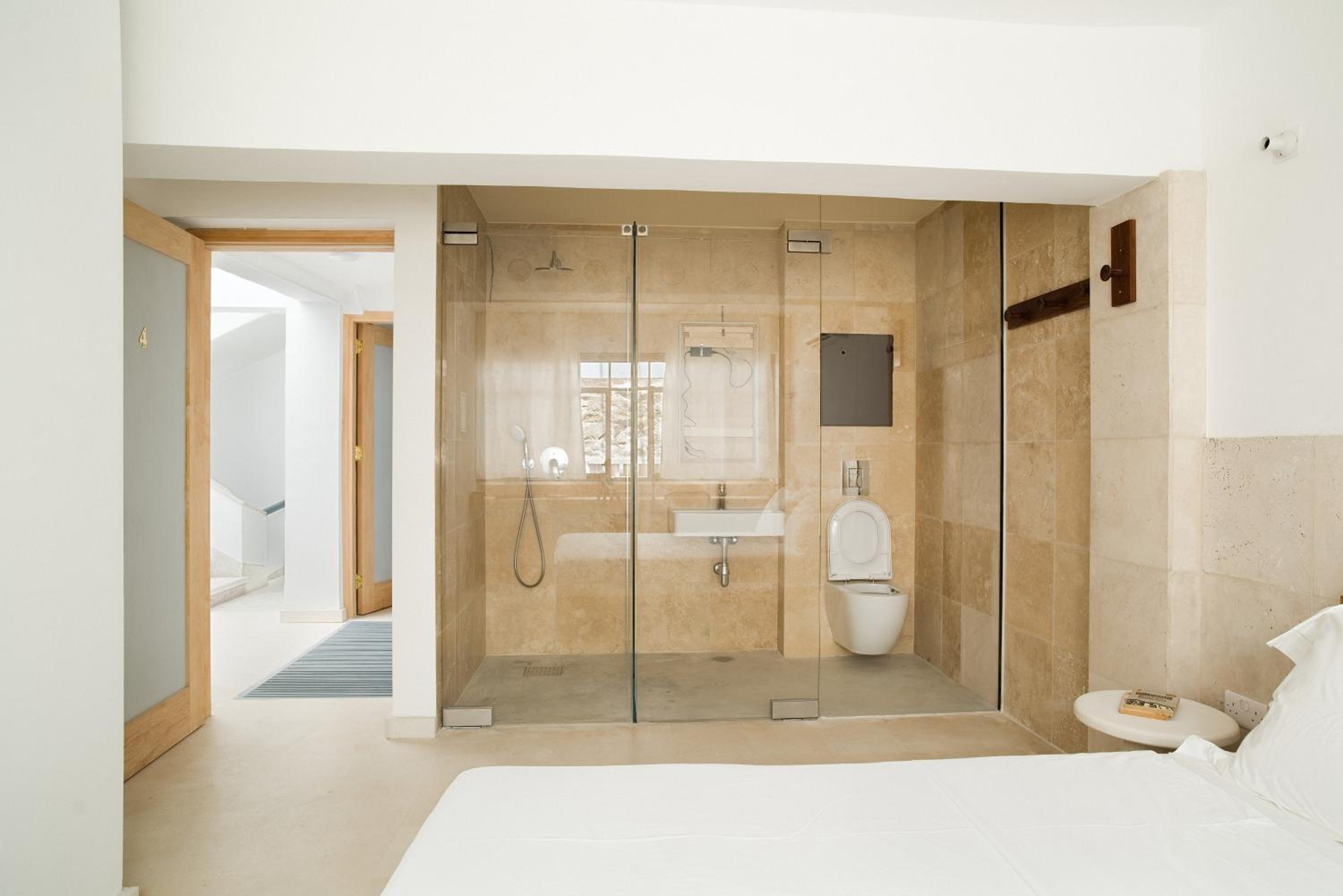 Double Room with Garden View - Photo 3