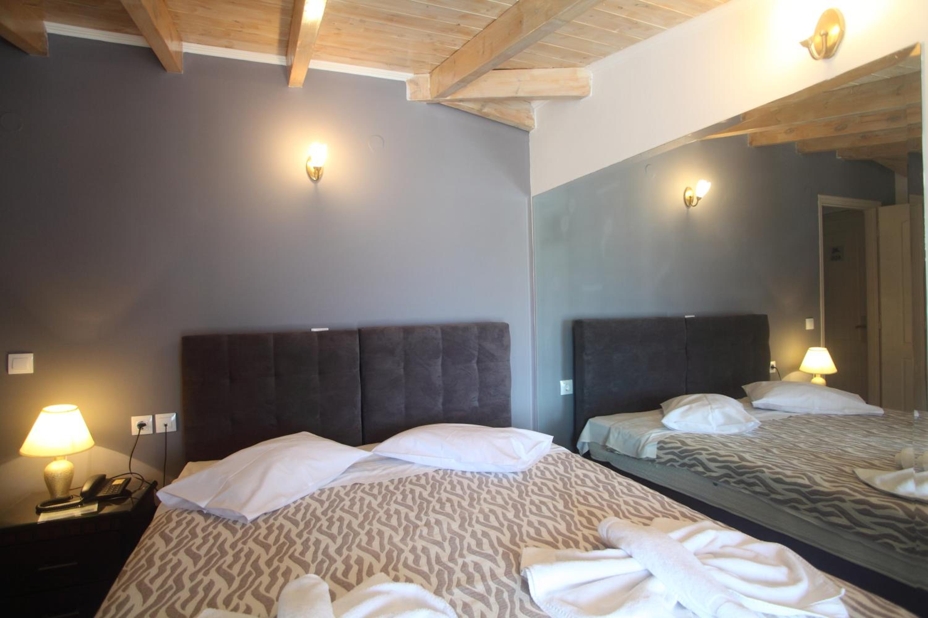 Double or Twin Room - Photo 1