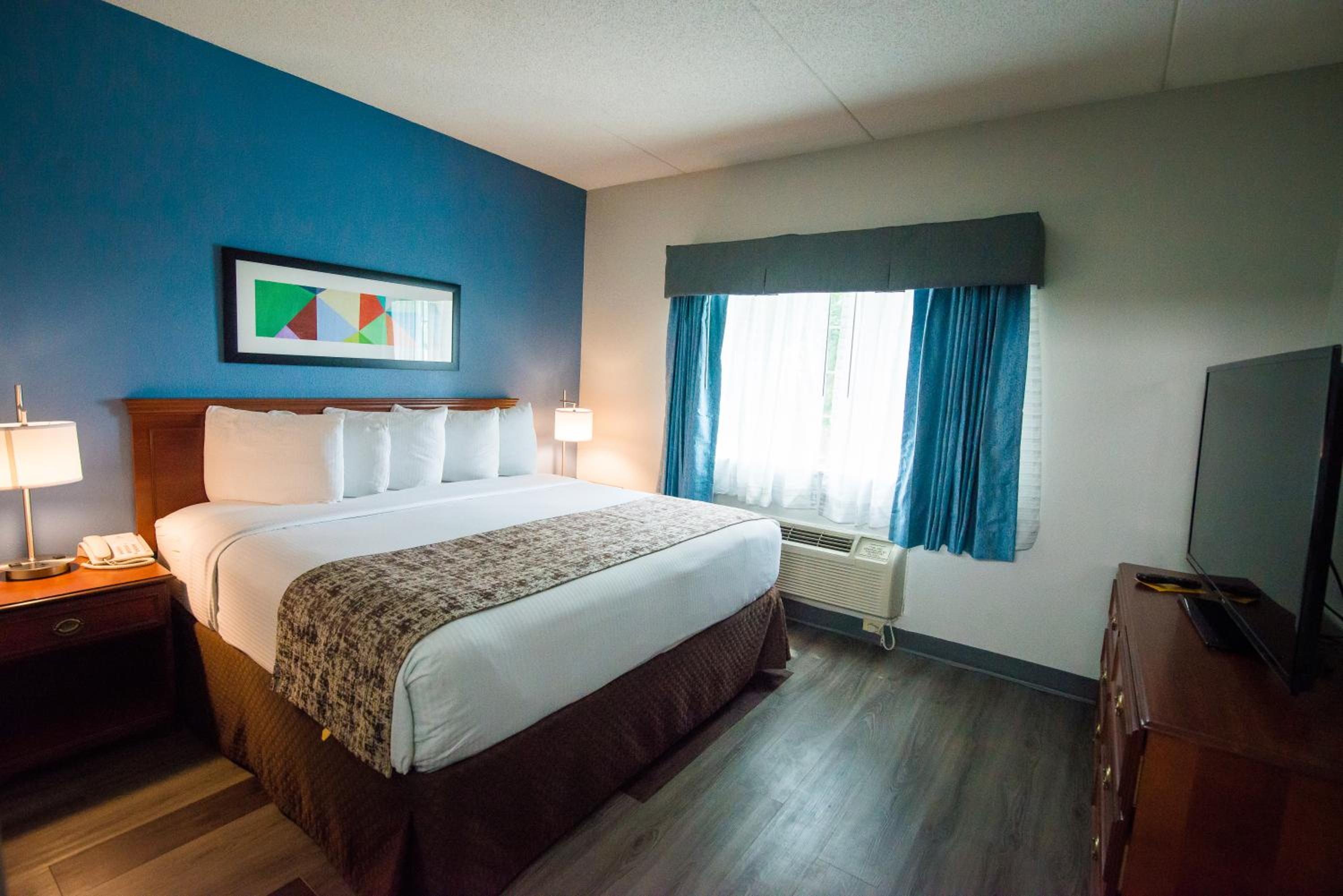 King Suite with Sofa Bed - Photo 12