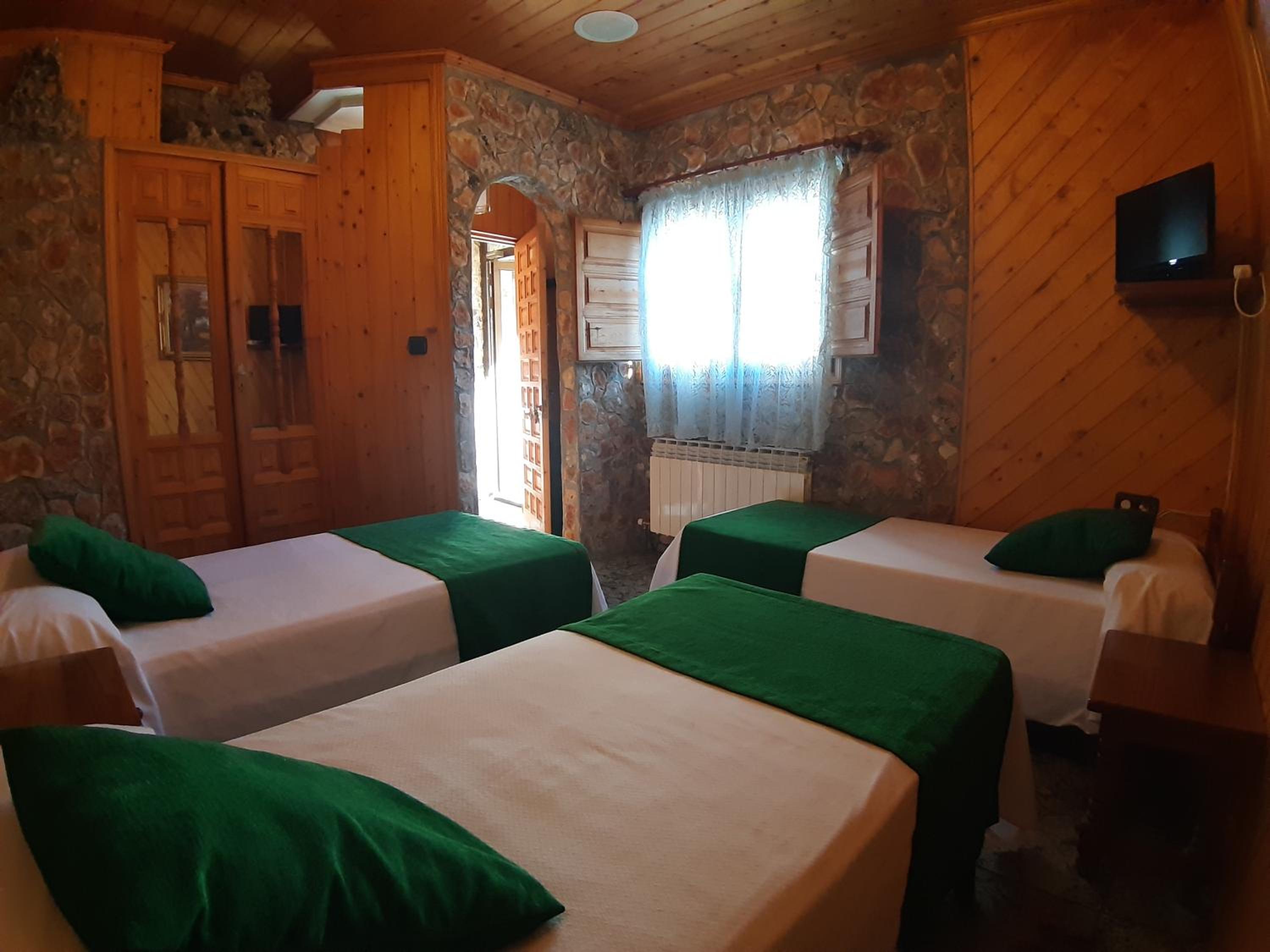 Triple Room - Photo 5