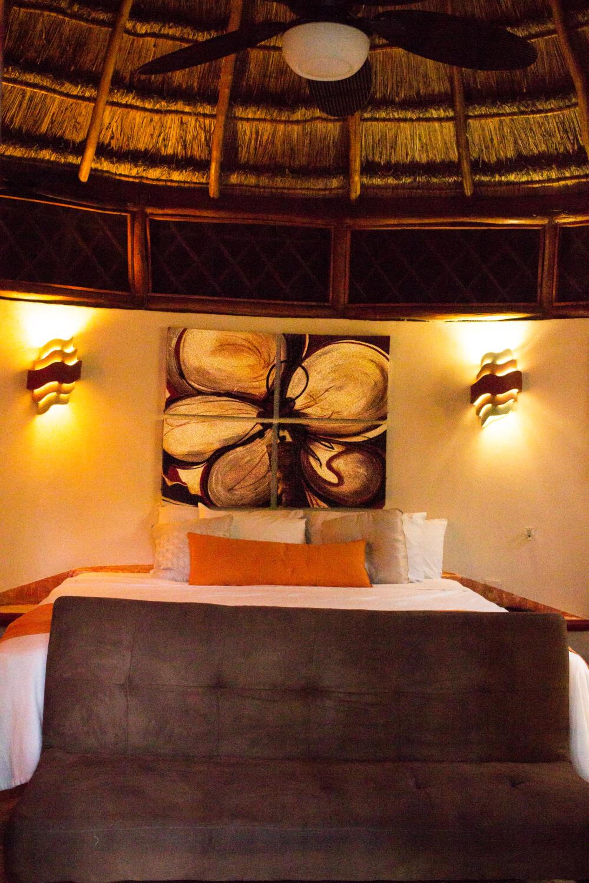 King Suite Roja - Photo 8