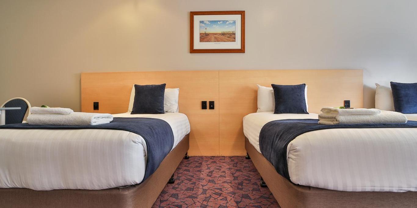 Deluxe Triple Room photo 3