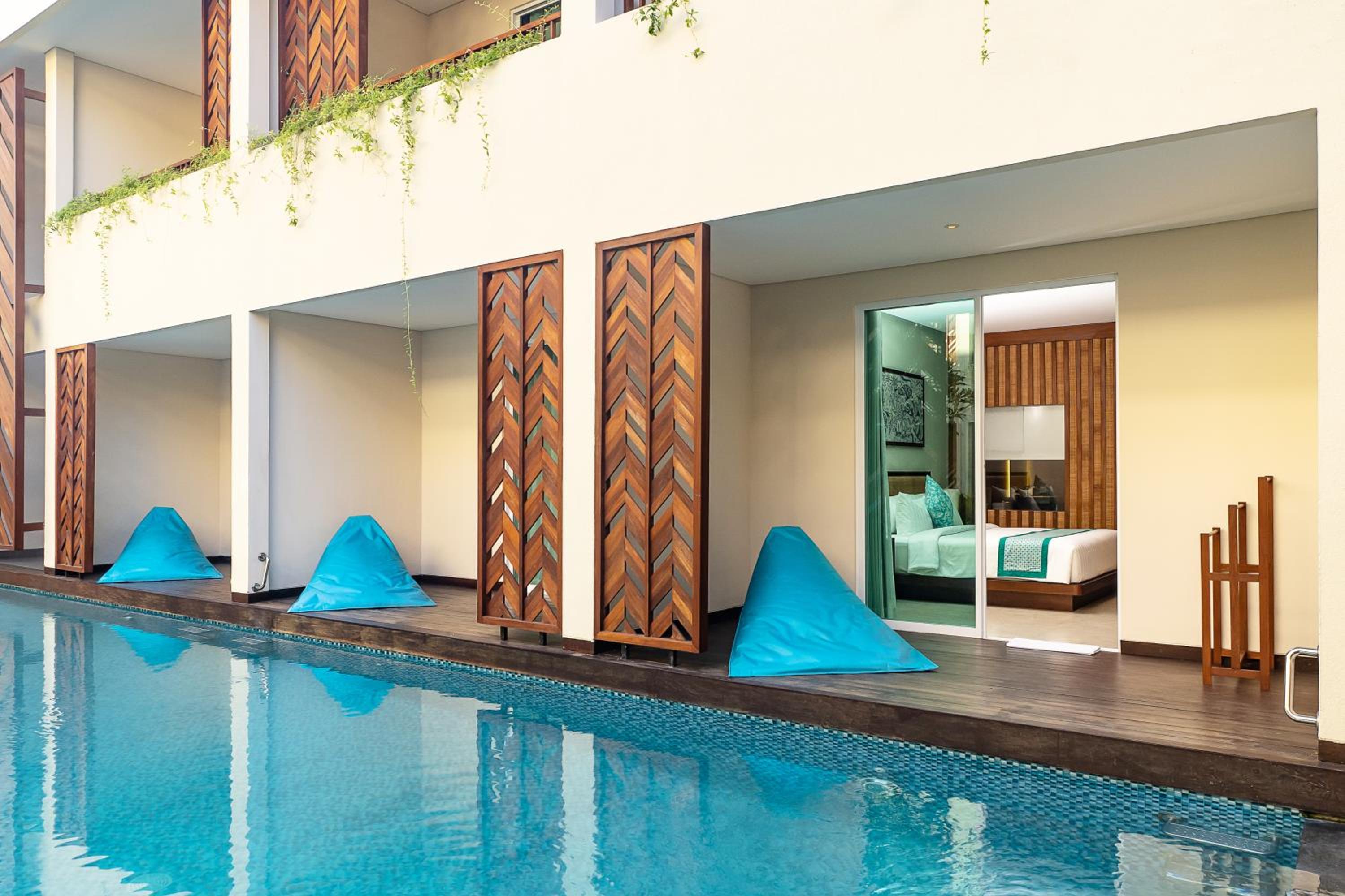 Lagoon Suite with Free Benefit - Photo 8