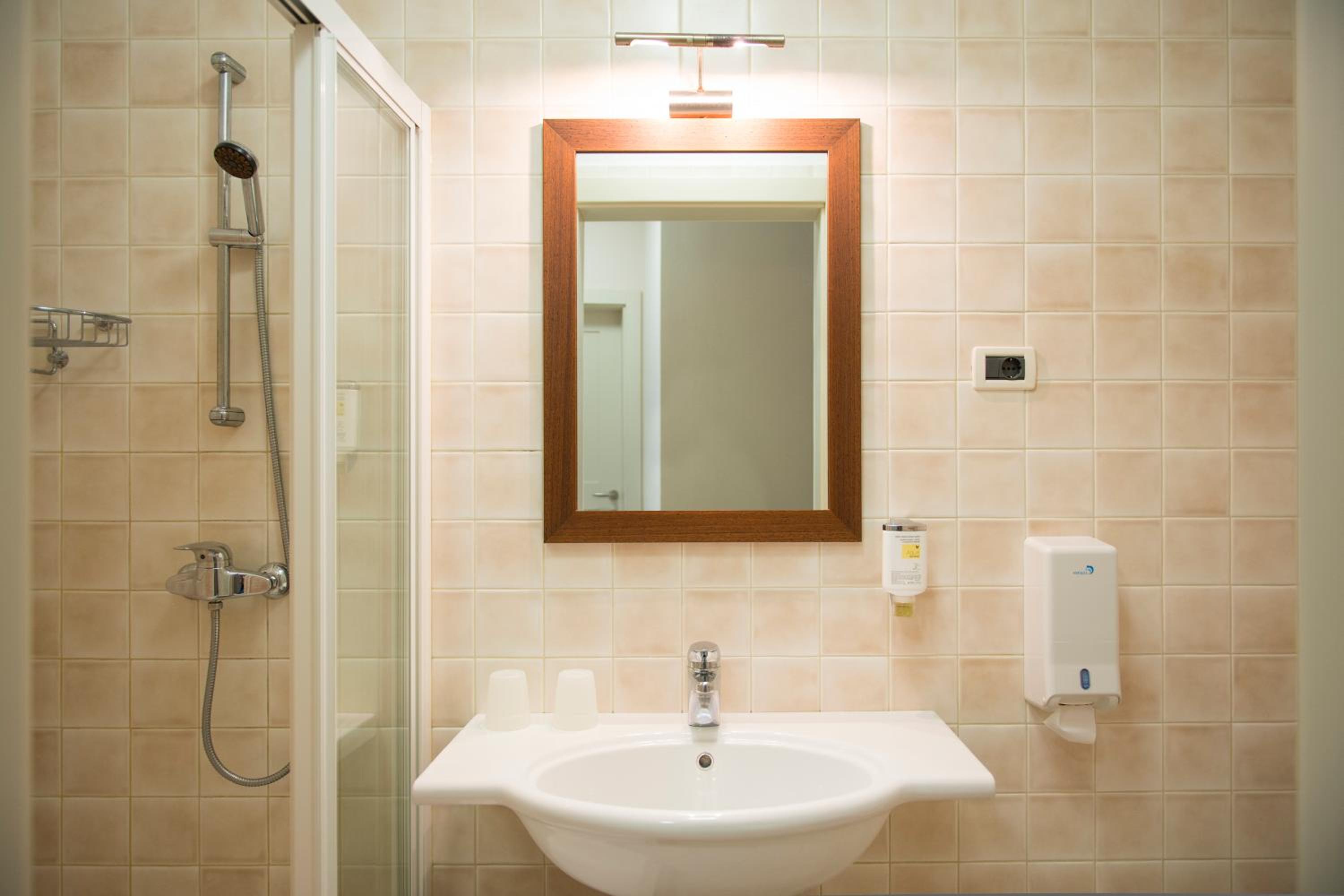 One-Bedroom Apartment - Photo 9