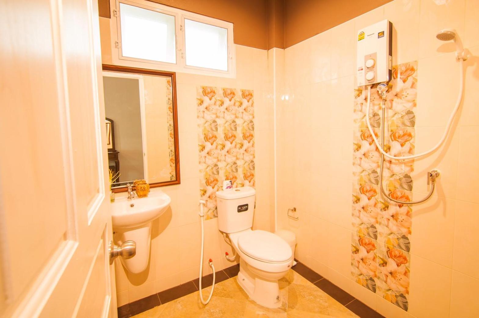 Double Room - Photo 3