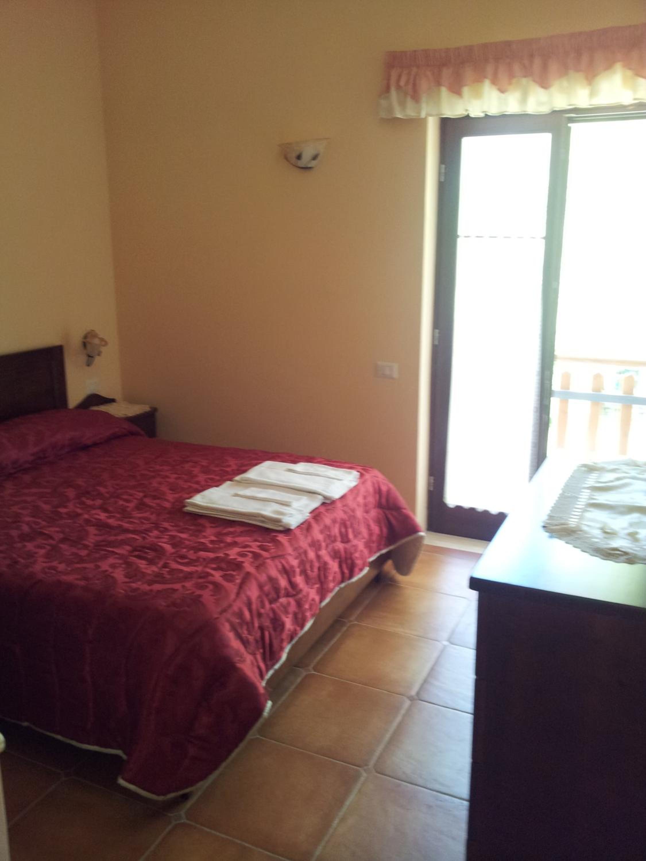 Double or Twin Room photo 3