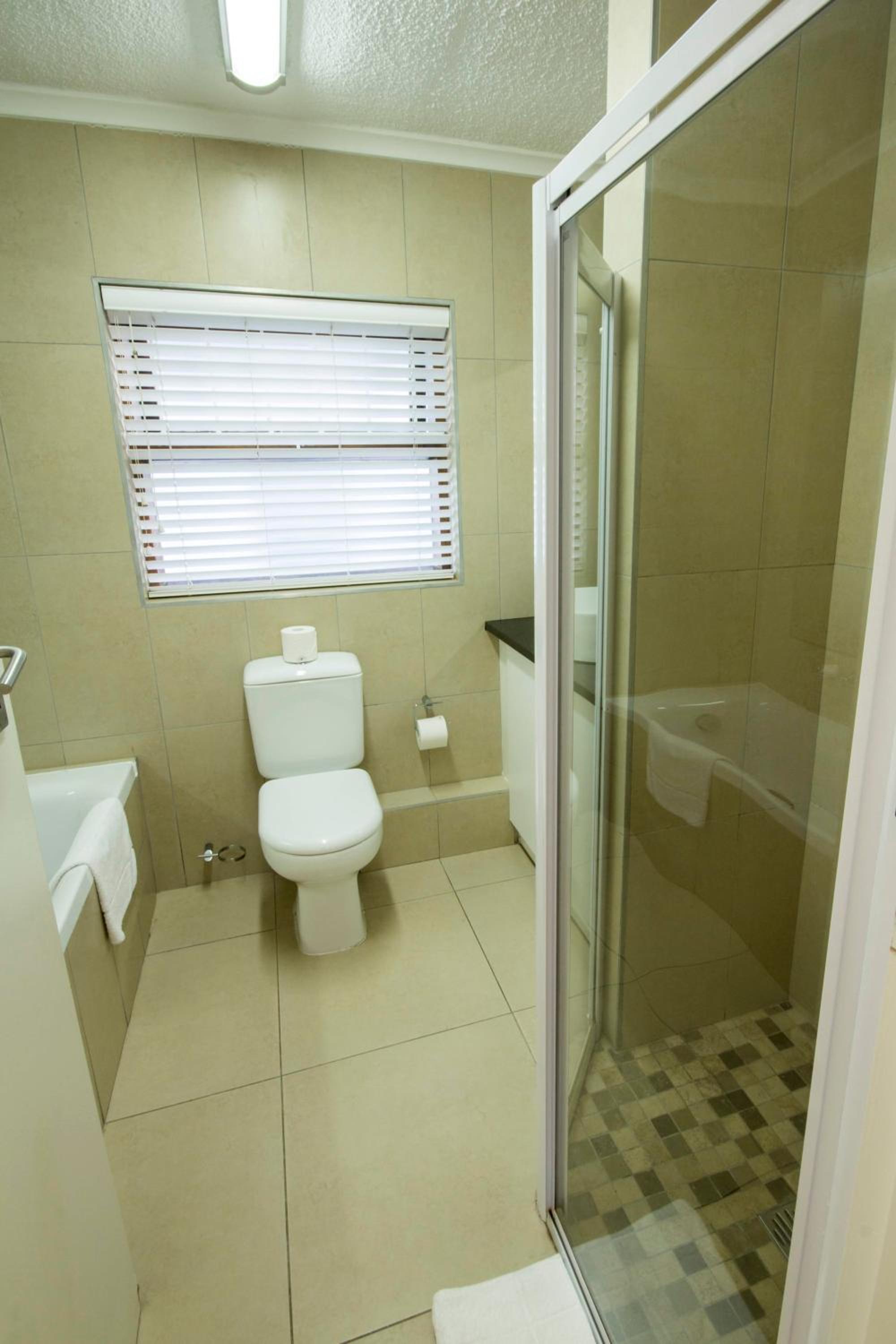 2 Bedroom 1 Bath Ground Floor photo 2