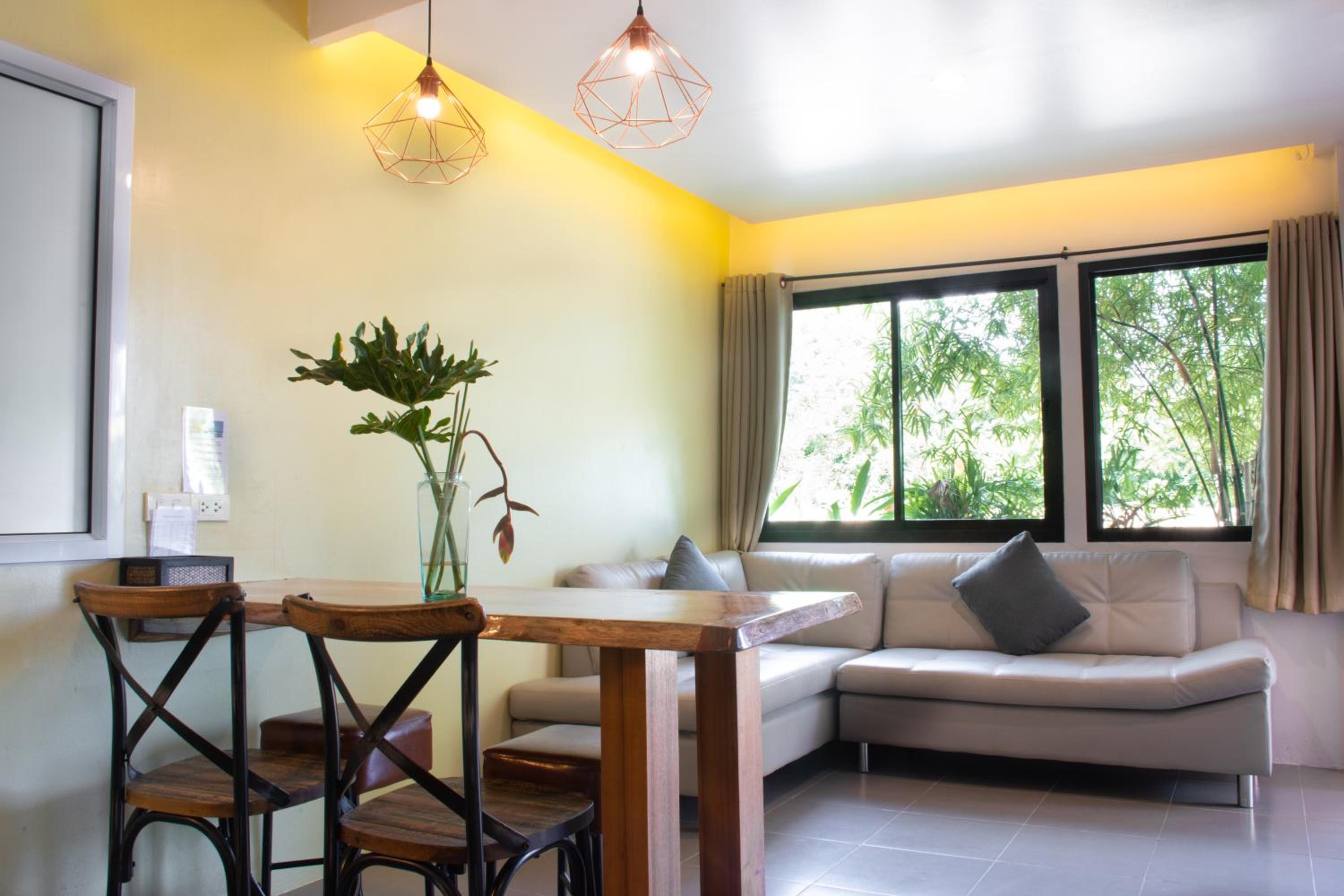 Family Room with Garden View photo 1