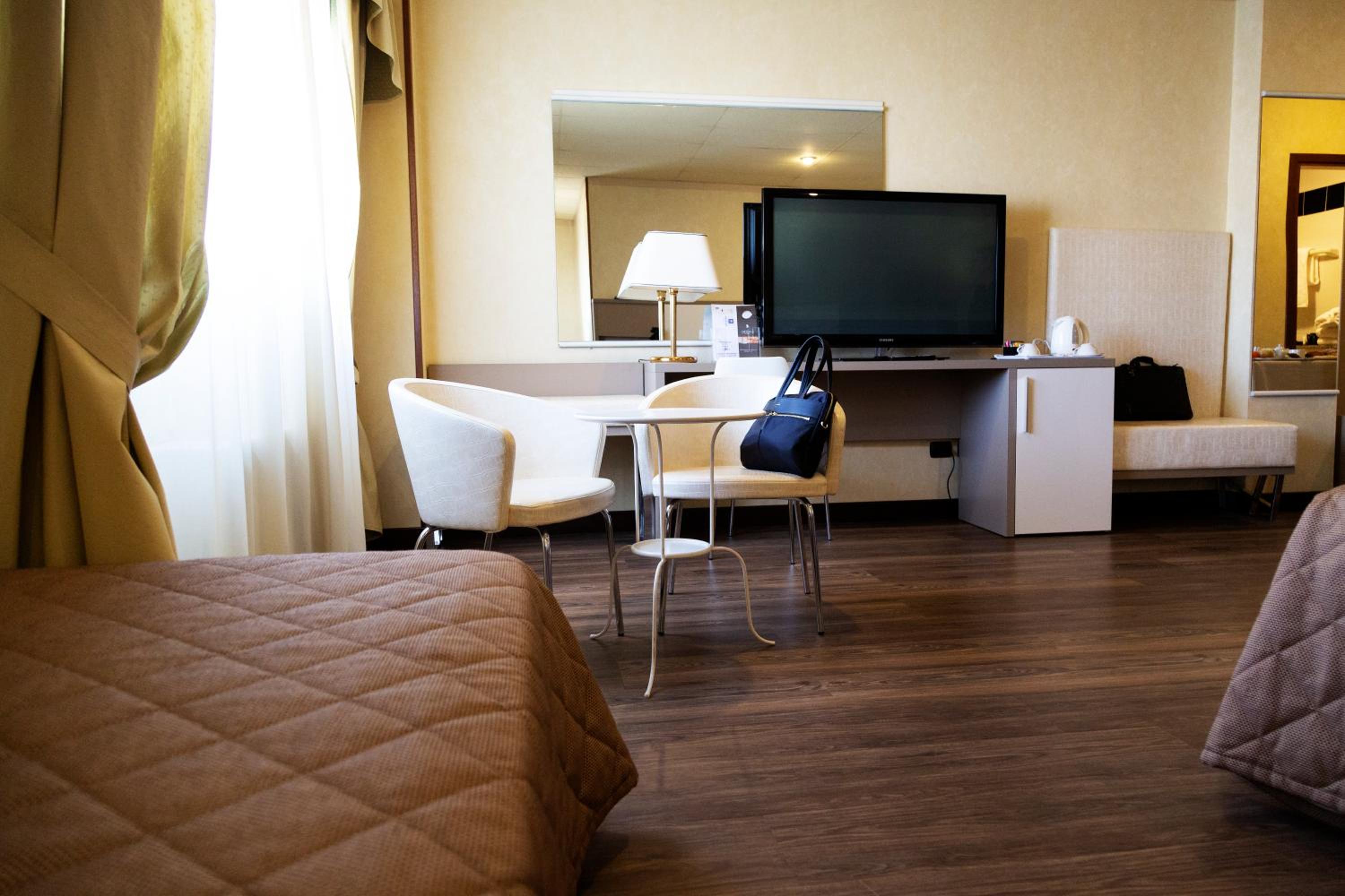 Standard Triple Room - Photo 3
