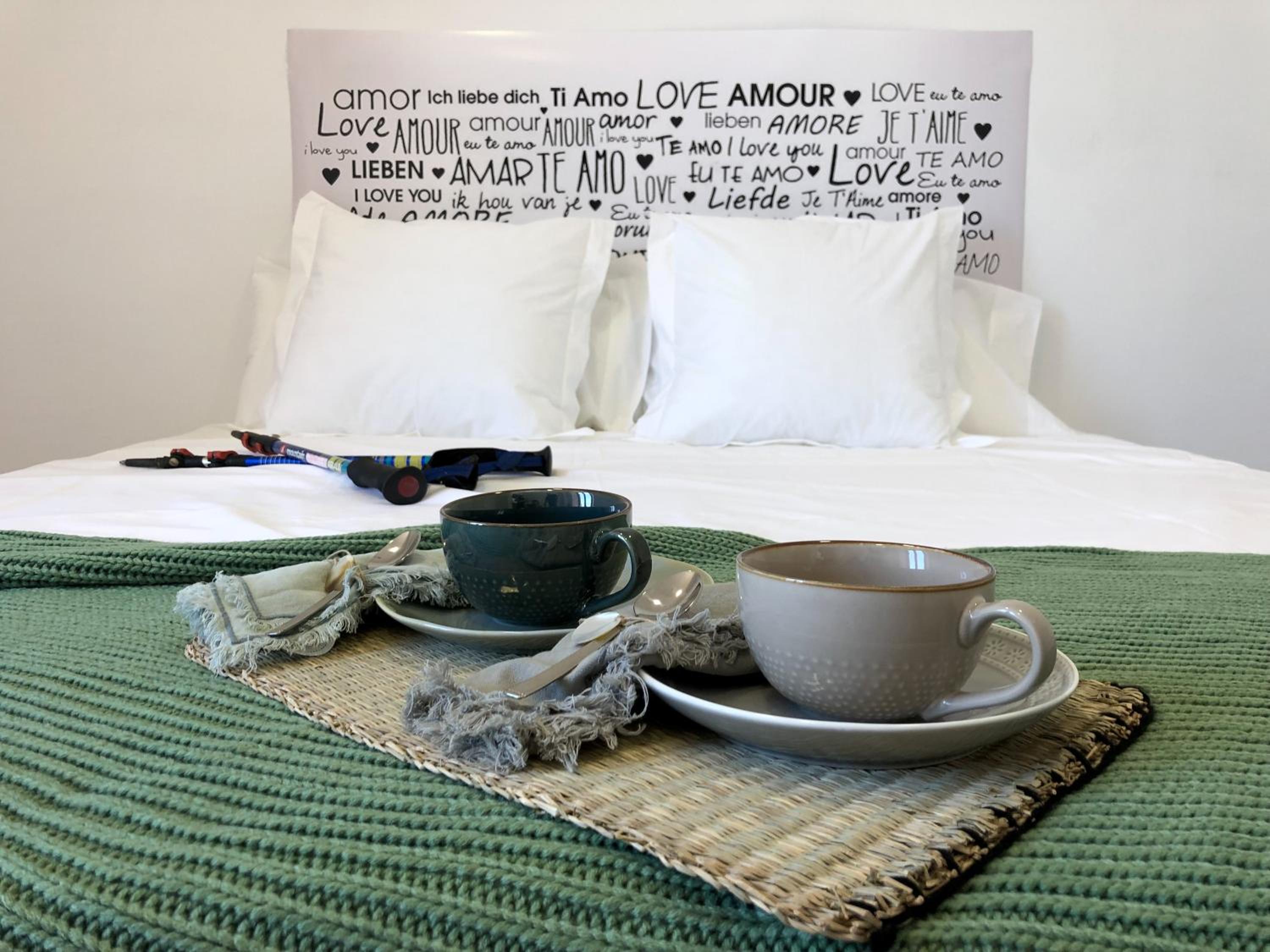 Deluxe Double Room with Balcony - Photo 5