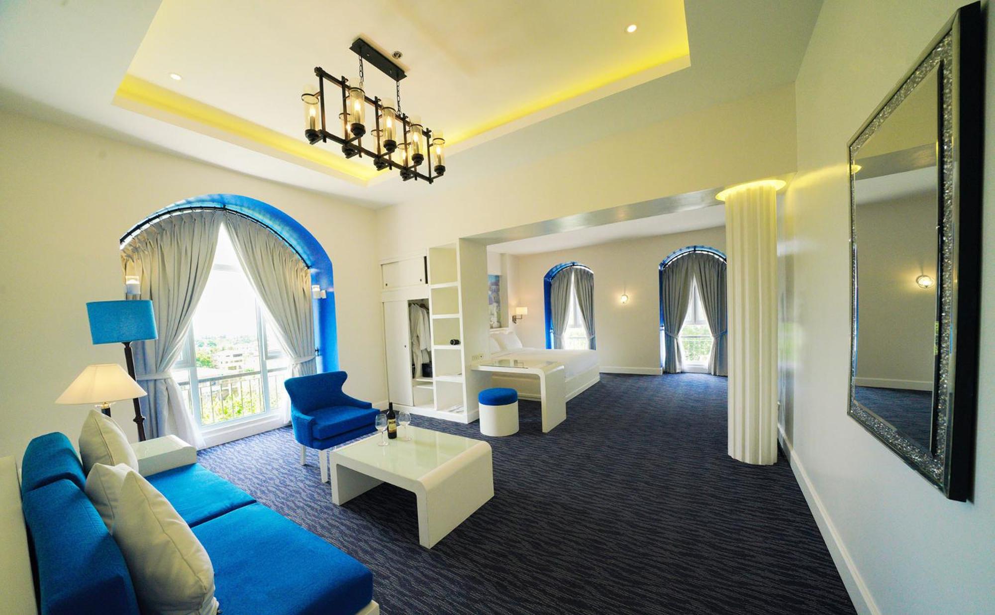 Royal Suite - Photo 1