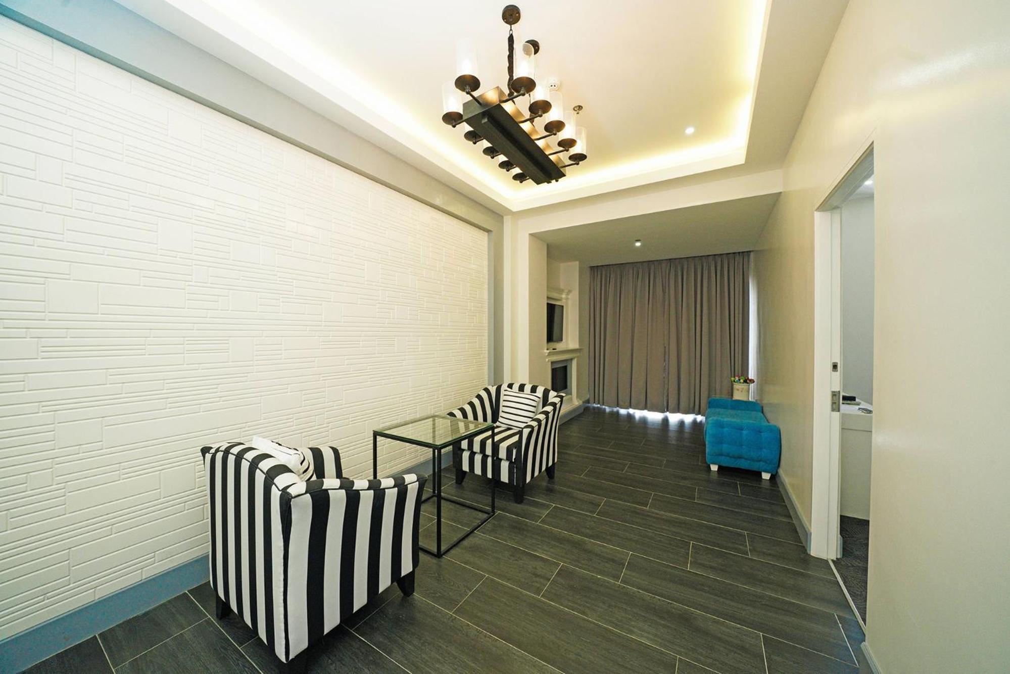 Royal Suite - Photo 9