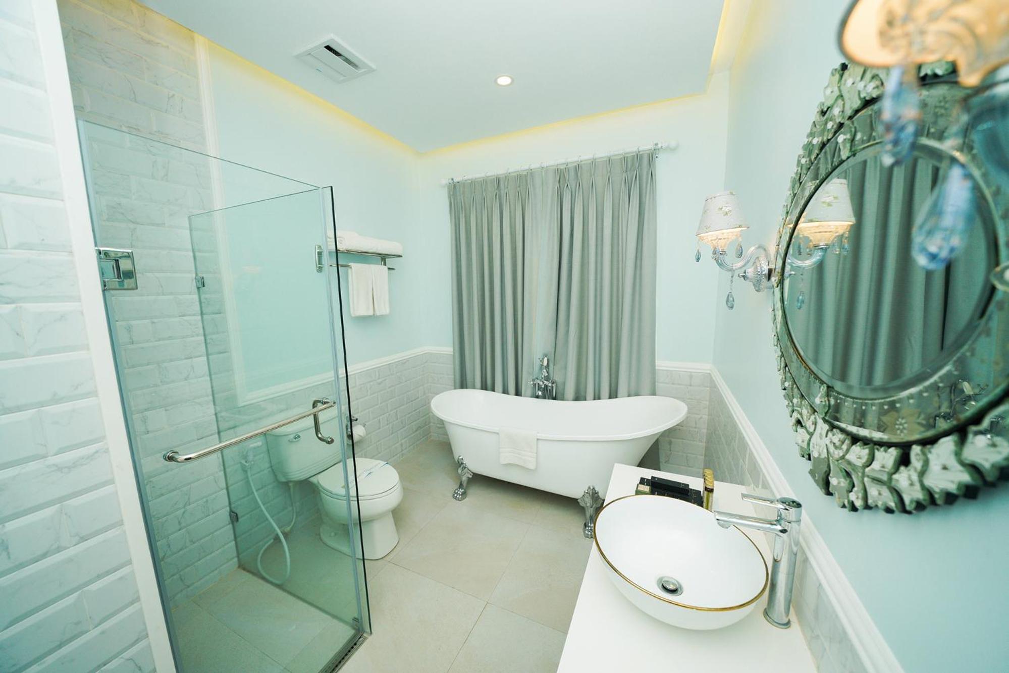 Royal Suite - Photo 14