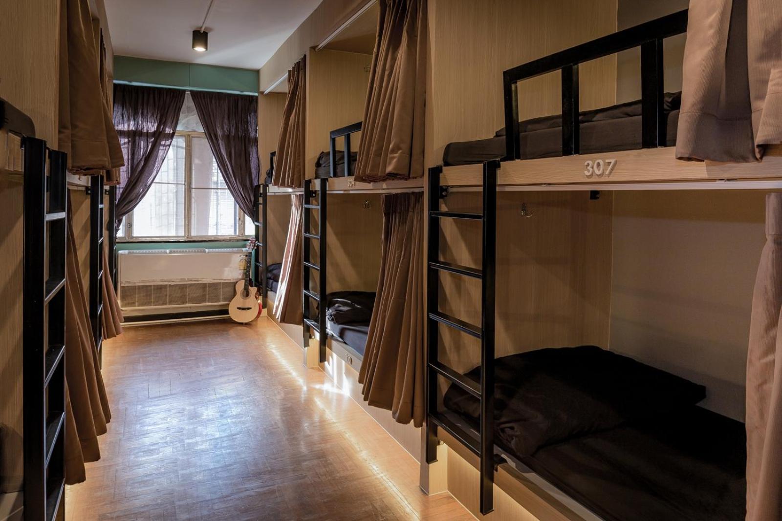 Bed in 12-Bed Mixed Dormitory Room photo 1