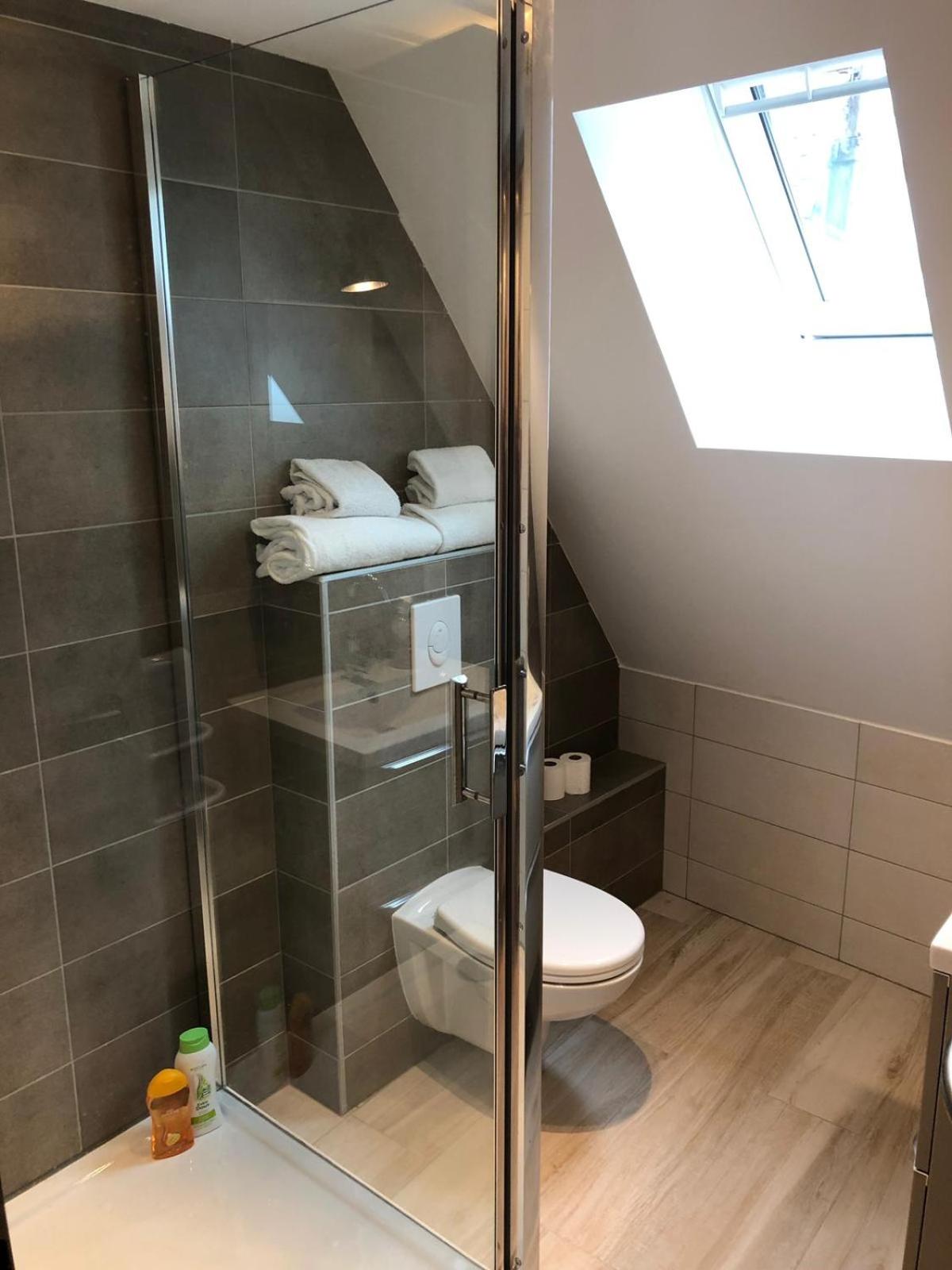 Studio Apartment - Photo 8