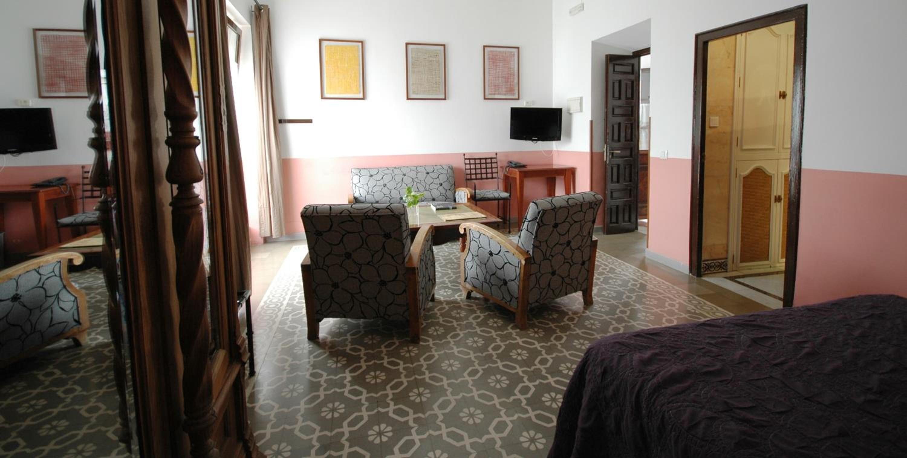 Double Superior Deluxe Room - Photo 5