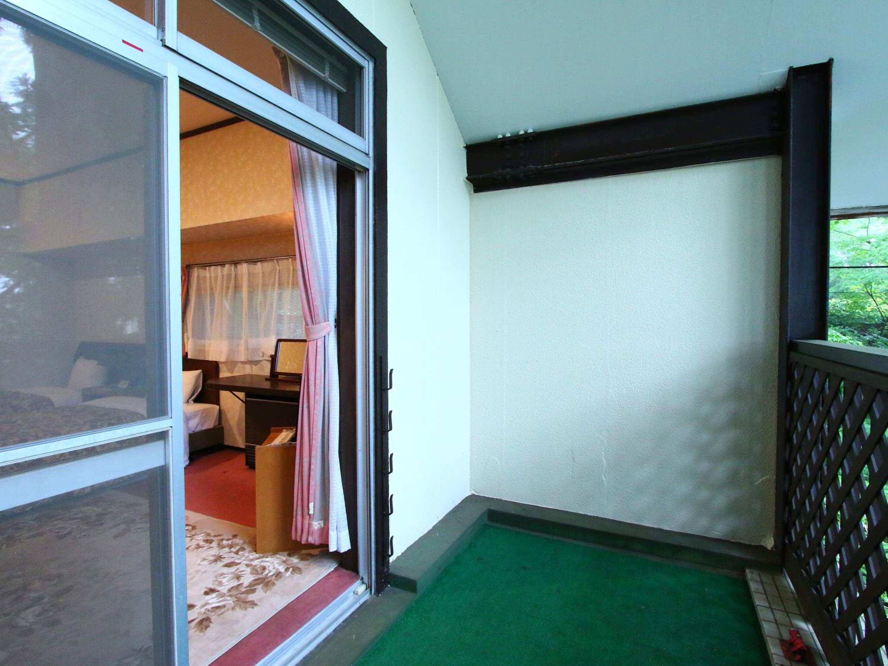 Twin Room - Photo 7