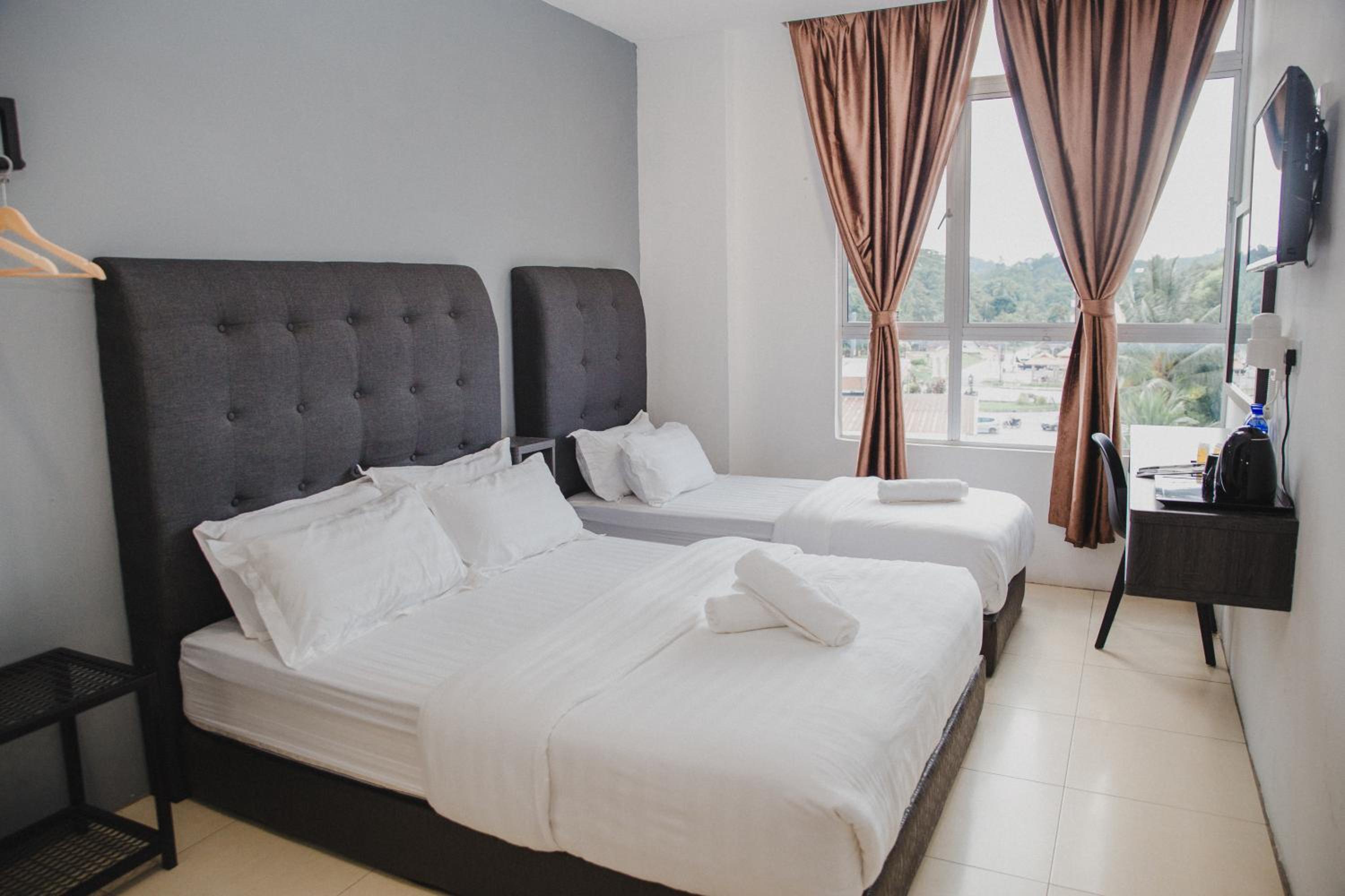 Standard Triple Room - Photo 1