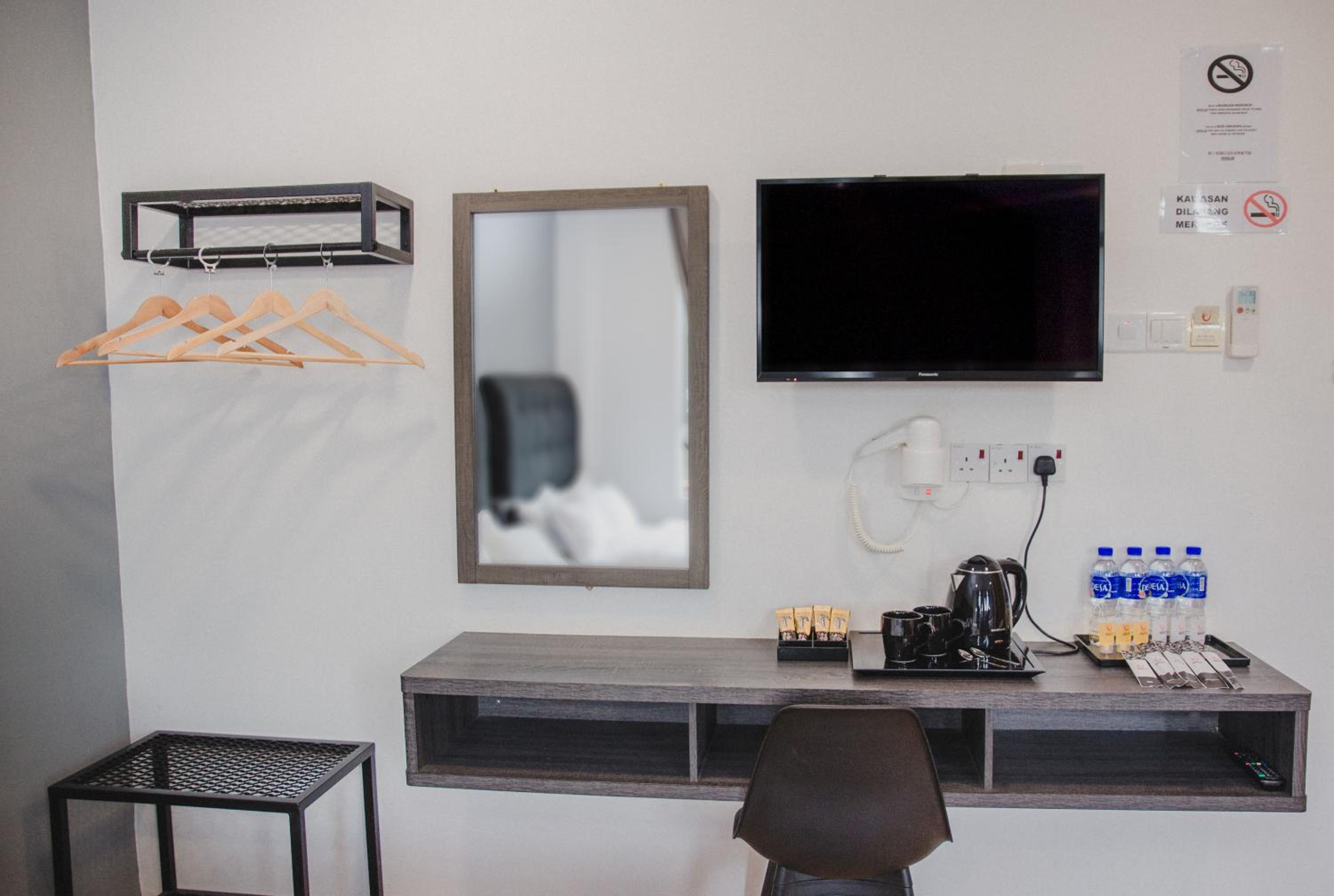 Standard Triple Room - Photo 2