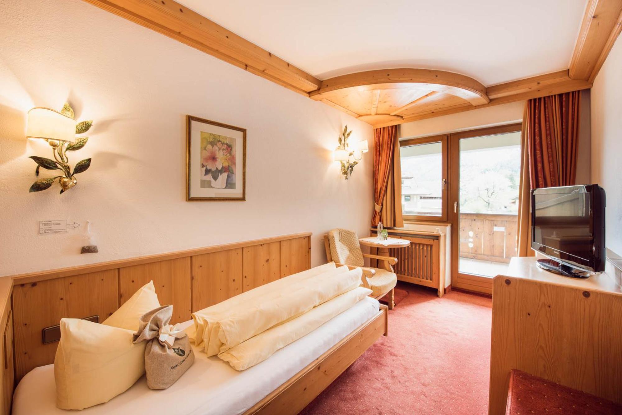 Classic Single Room  photo 1