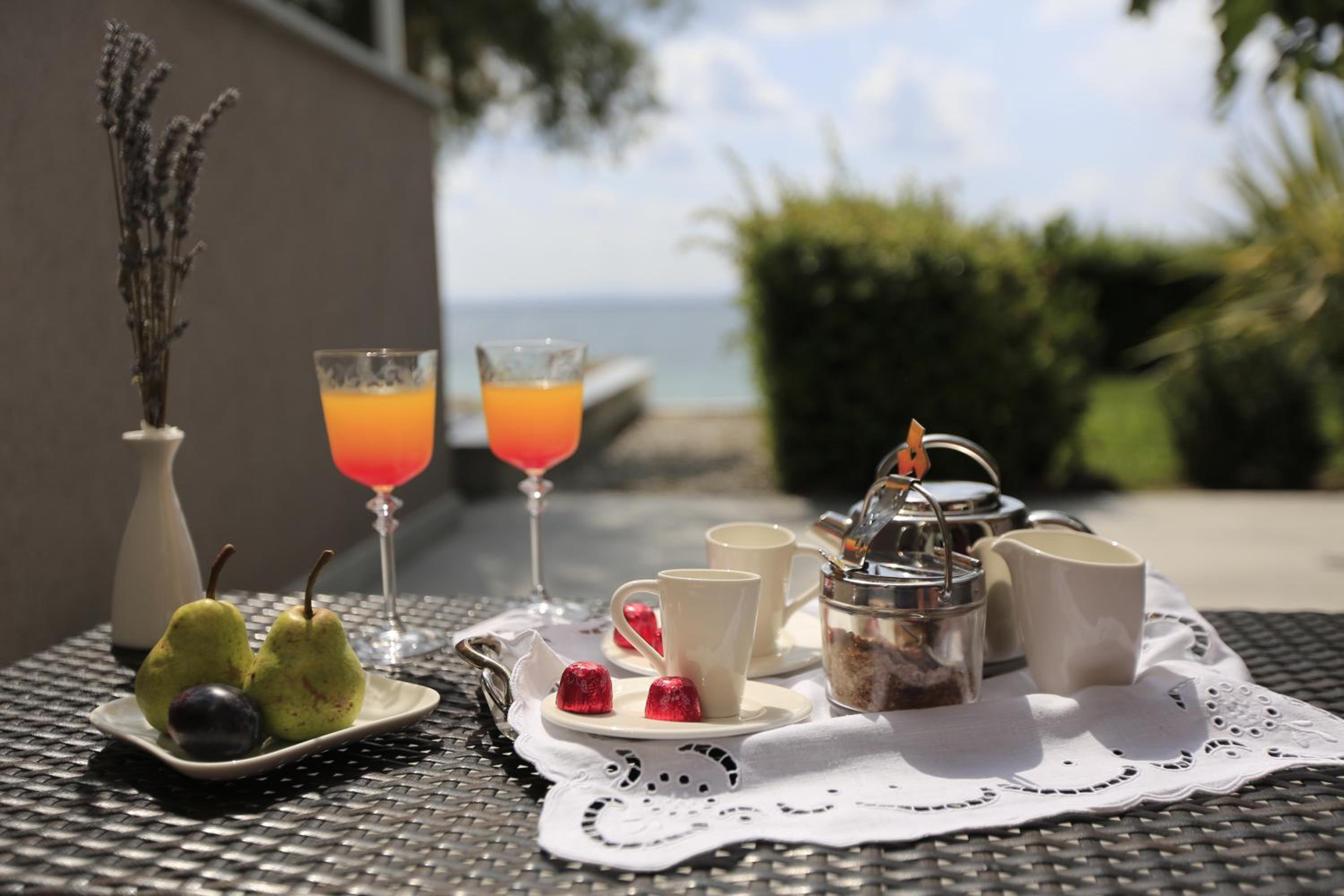 Deluxe Double or Twin Room with Sea View photo 3