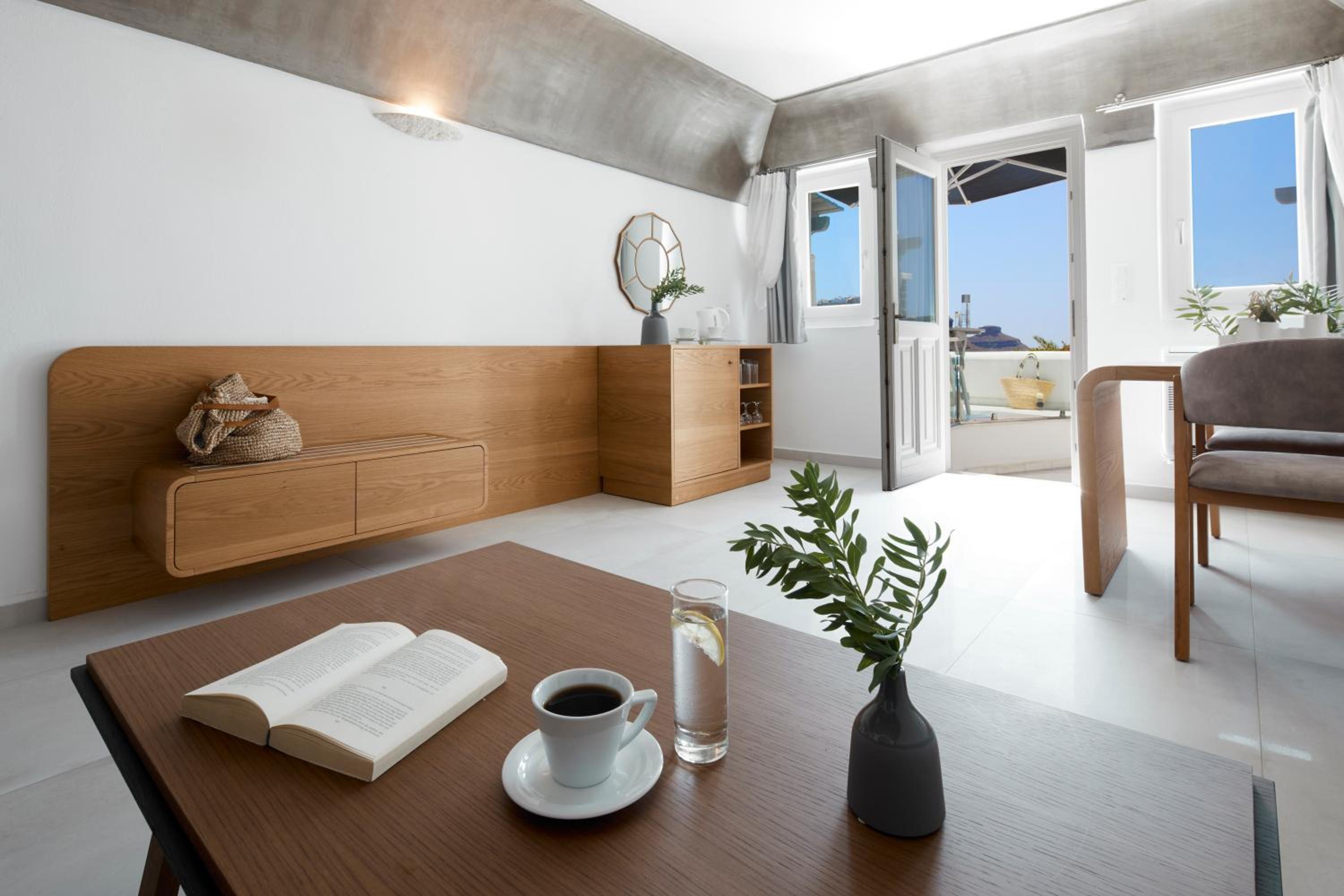 Superior Room with Caldera View photo 1