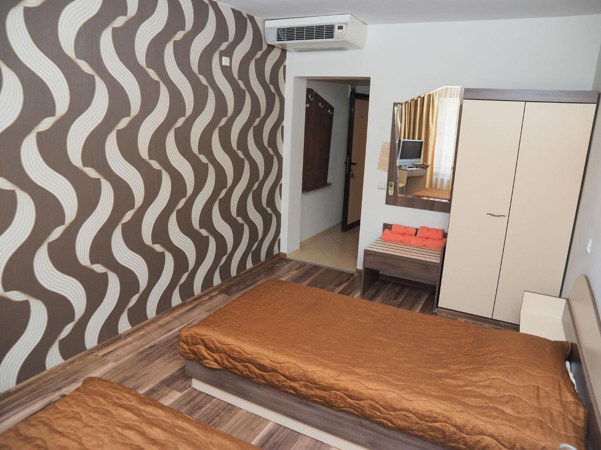 Large Single Room photo 2