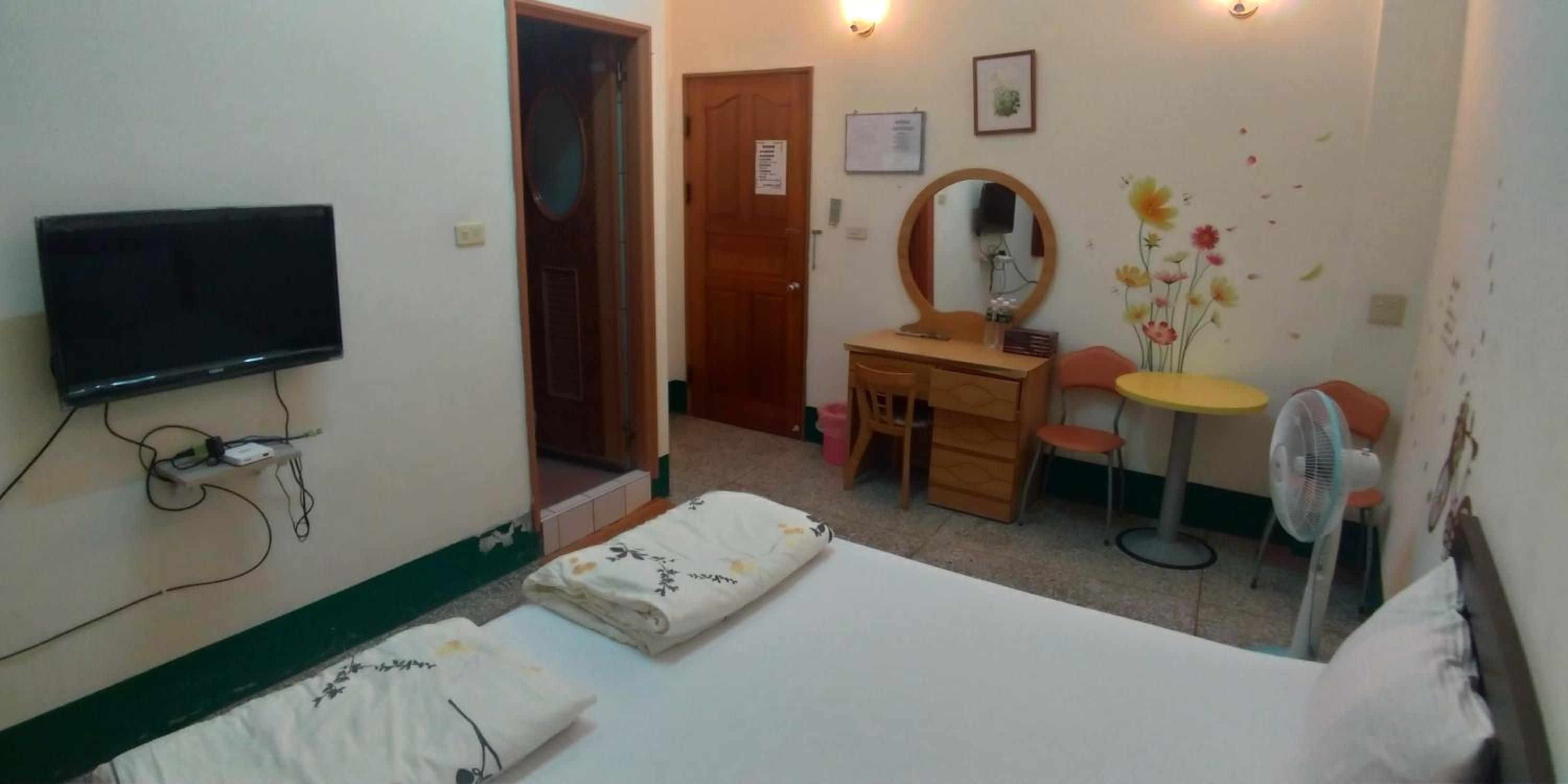 Standard Double Room photo 3