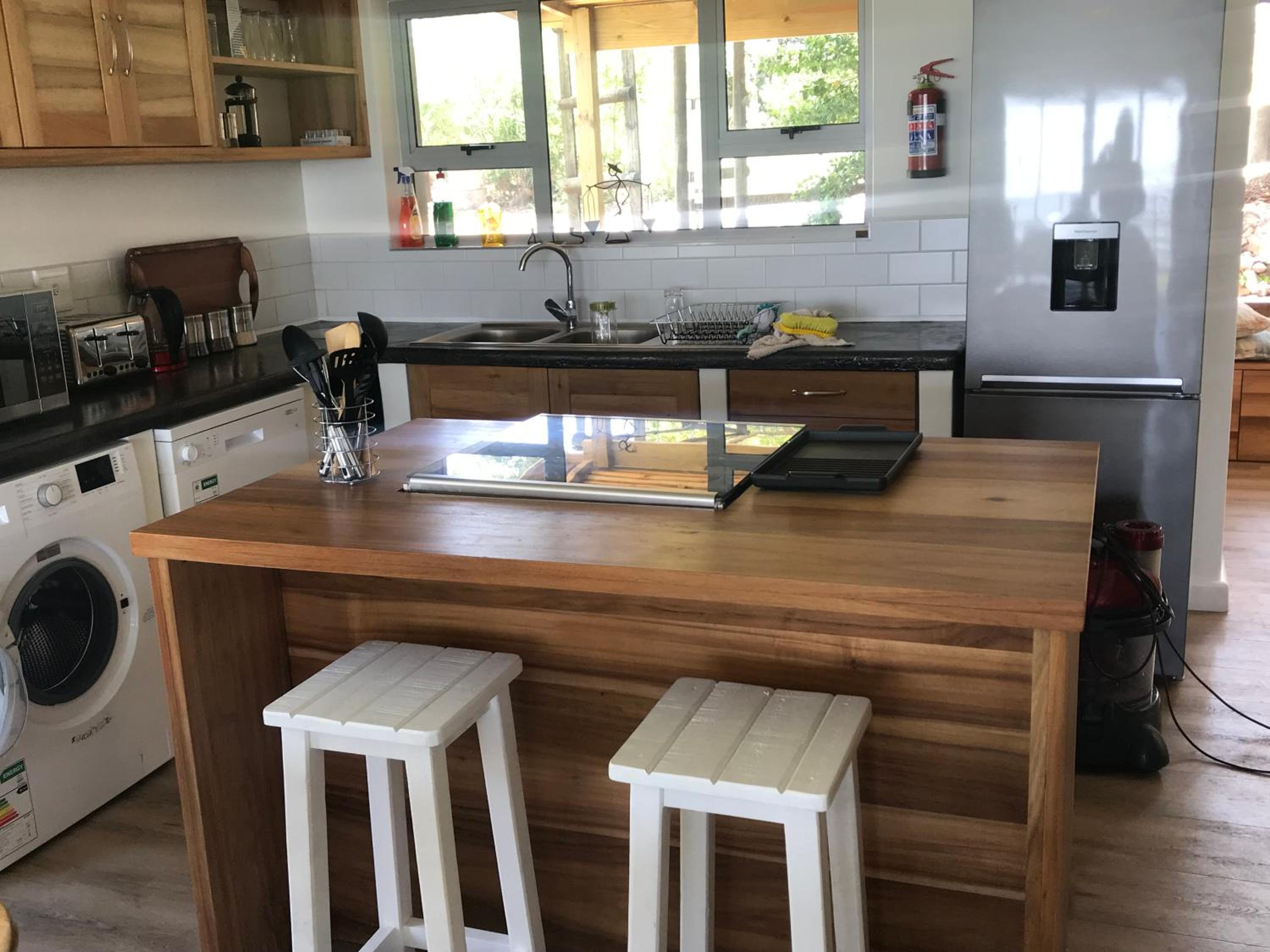 Two-Bedroom House - Photo 11