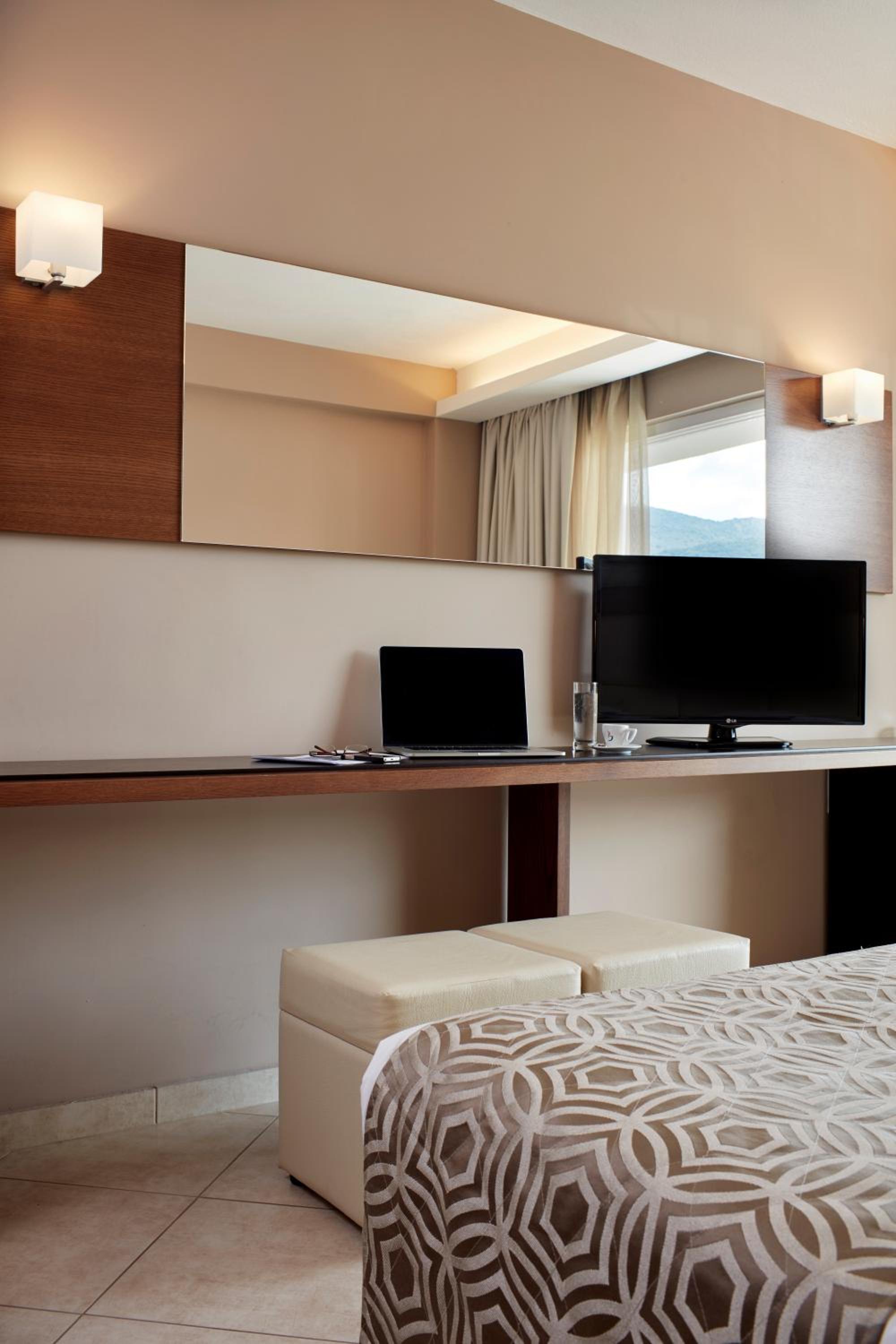 Superior Triple Room - Photo 4