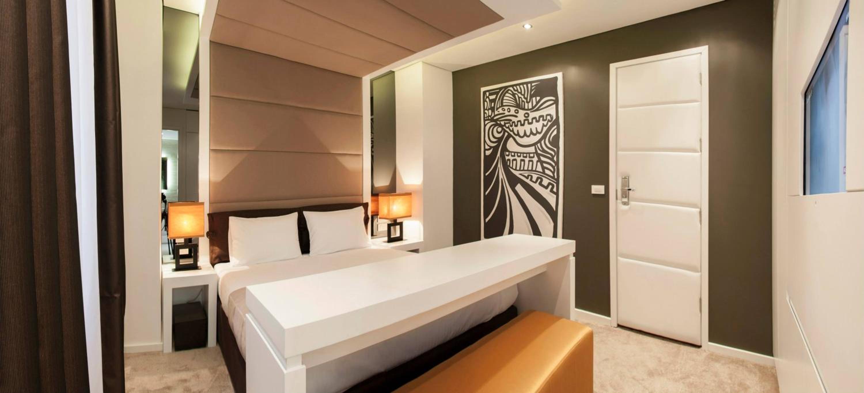 Deluxe Suite