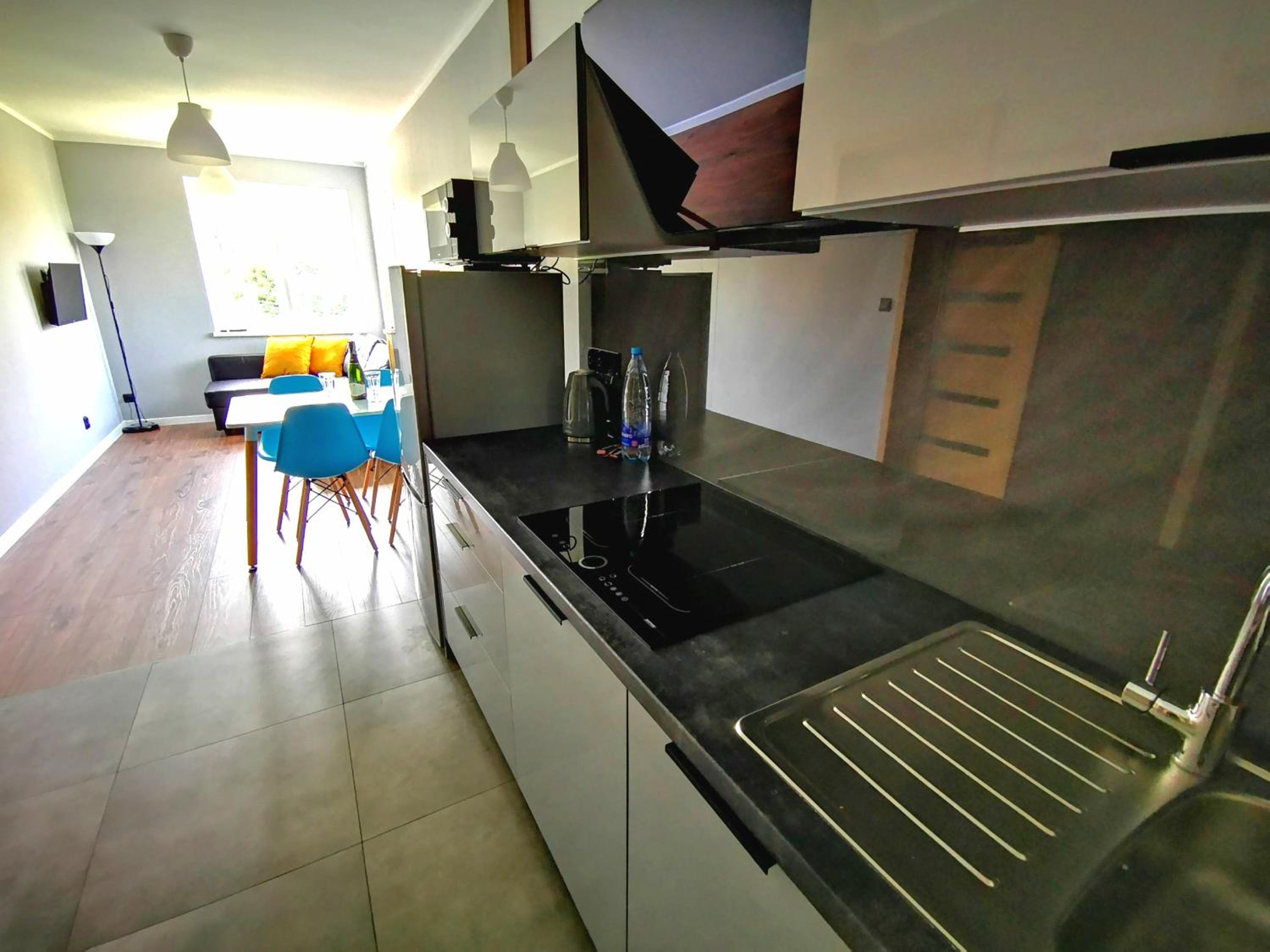 One-Bedroom Apartment - Photo 12