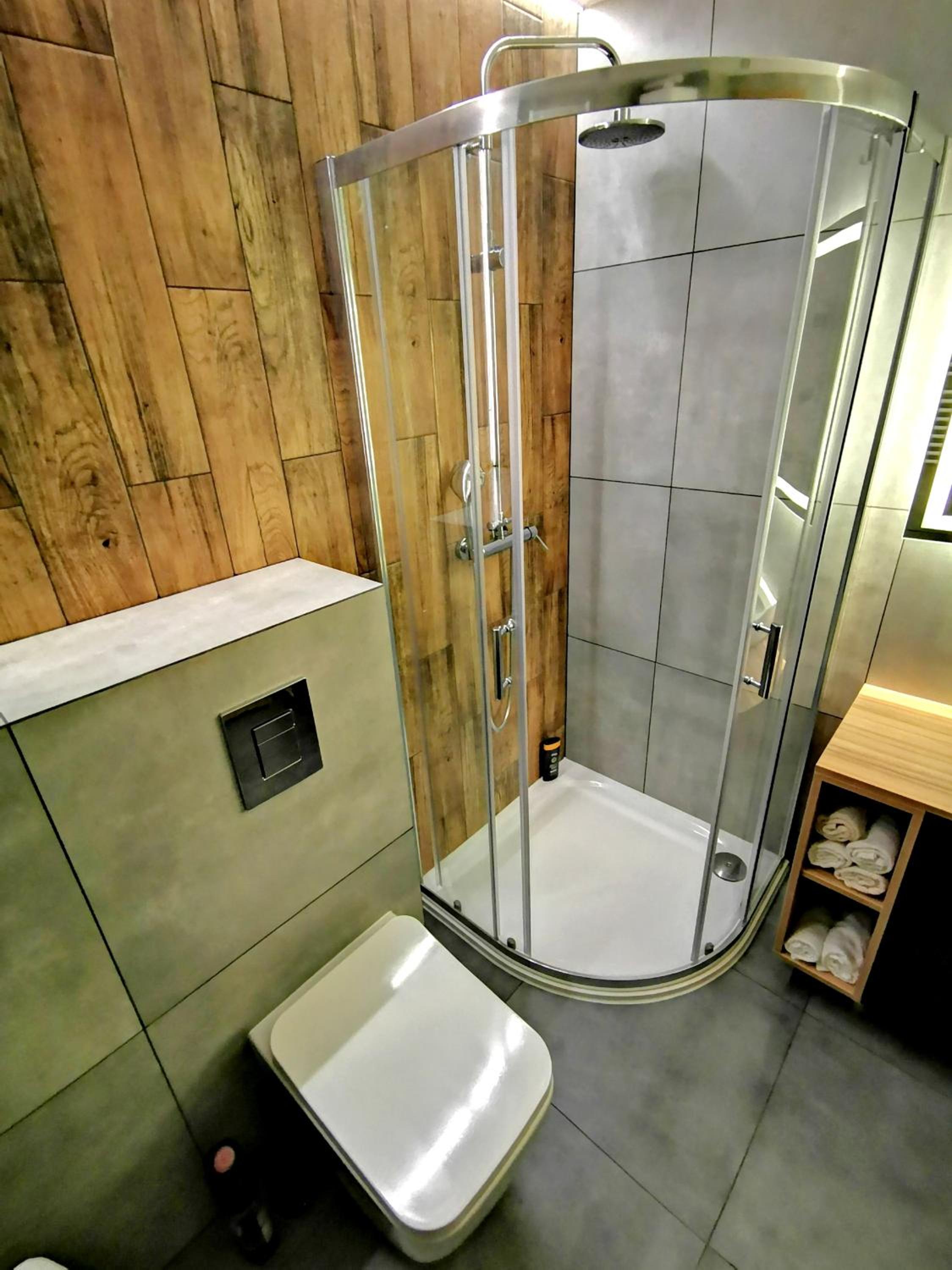 One-Bedroom Apartment - Photo 18