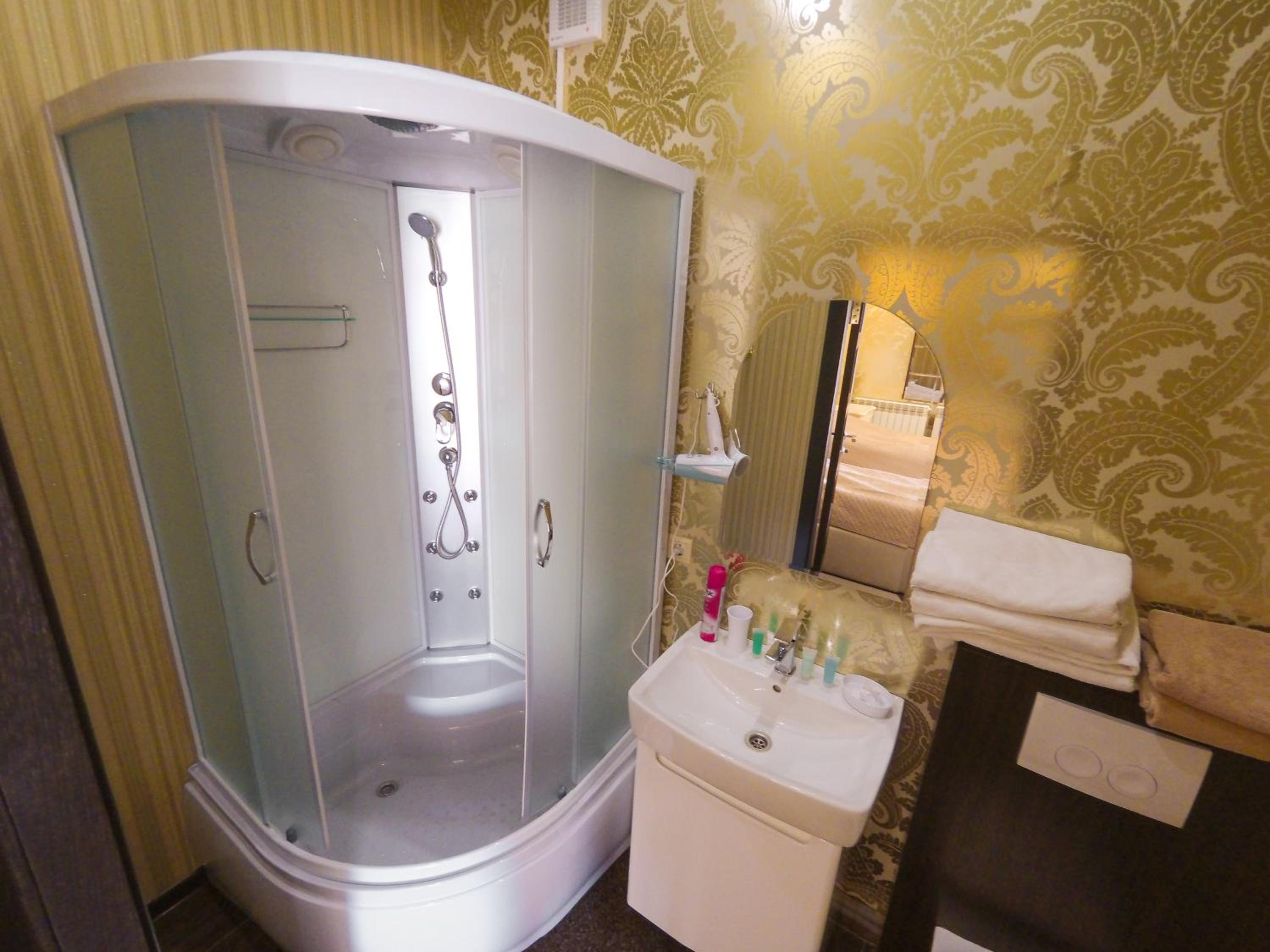 Standard Double or Twin Room photo 3