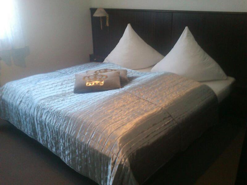 Twin Room - Photo 2