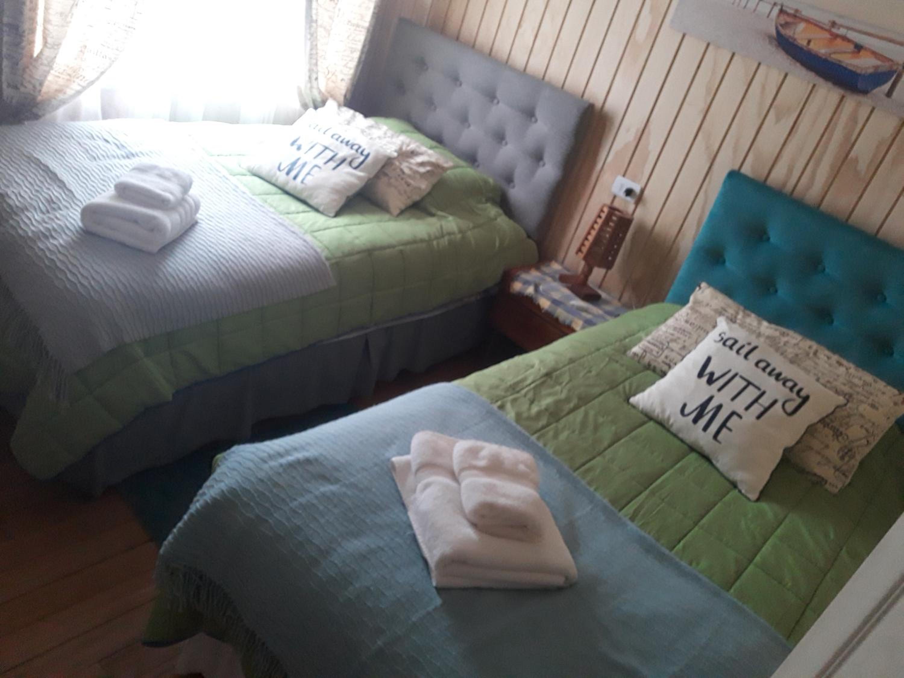 Standard Twin Room with Shared Bathroom photo 3