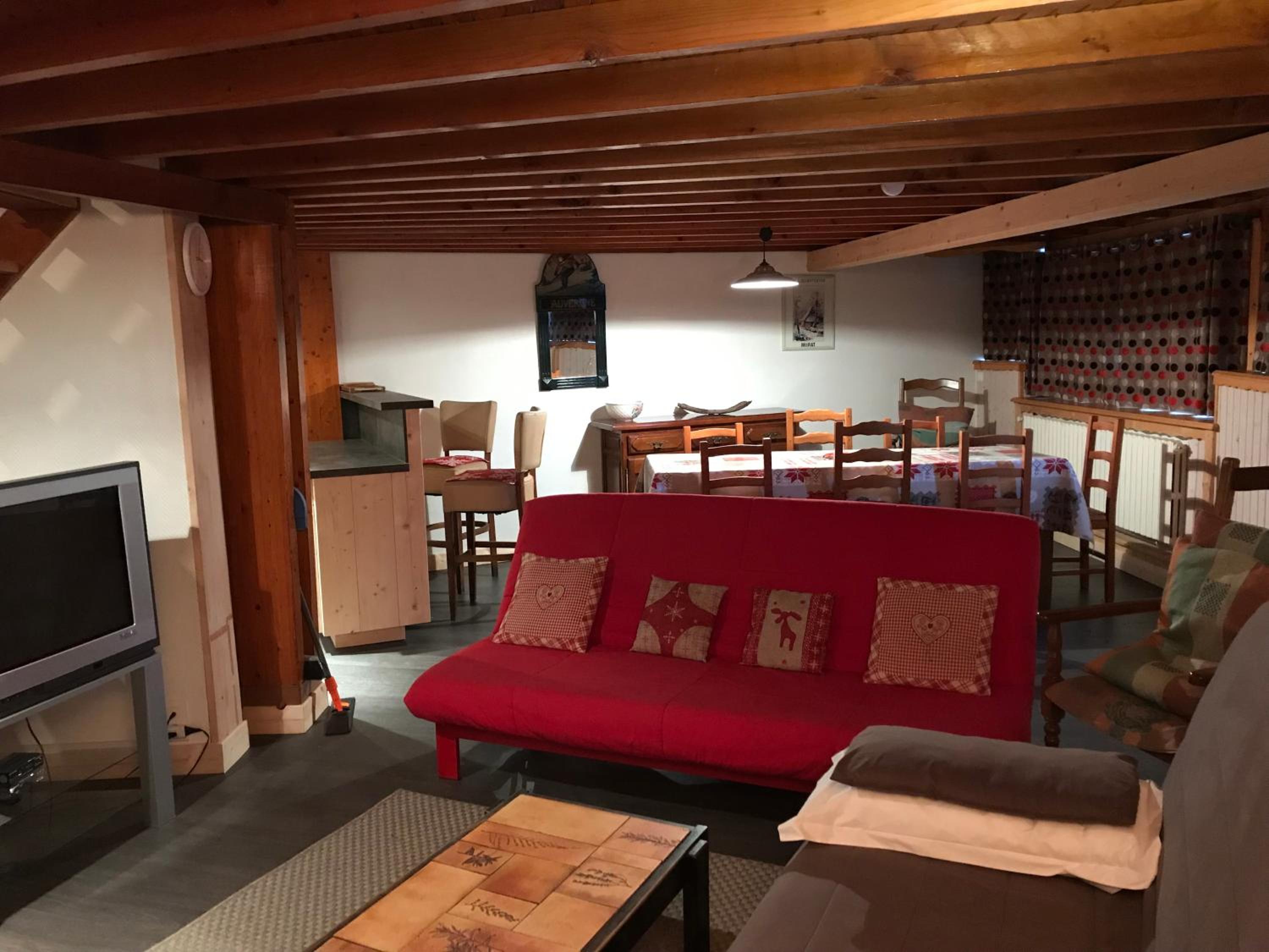 Two-Bedroom Apartment (7 Adults) with connecting rooms photo 3