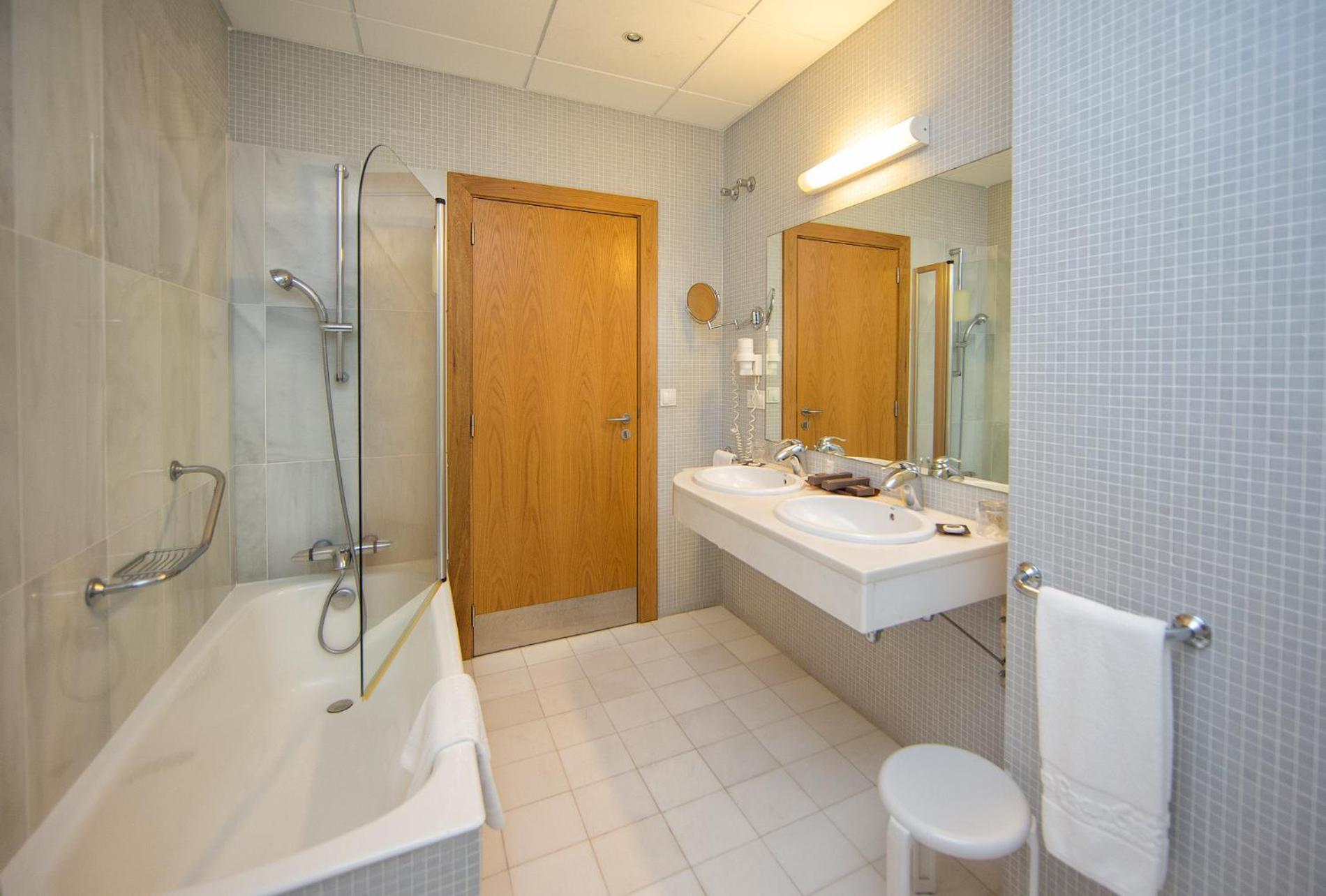 Double Room with Double bed - Photo 2
