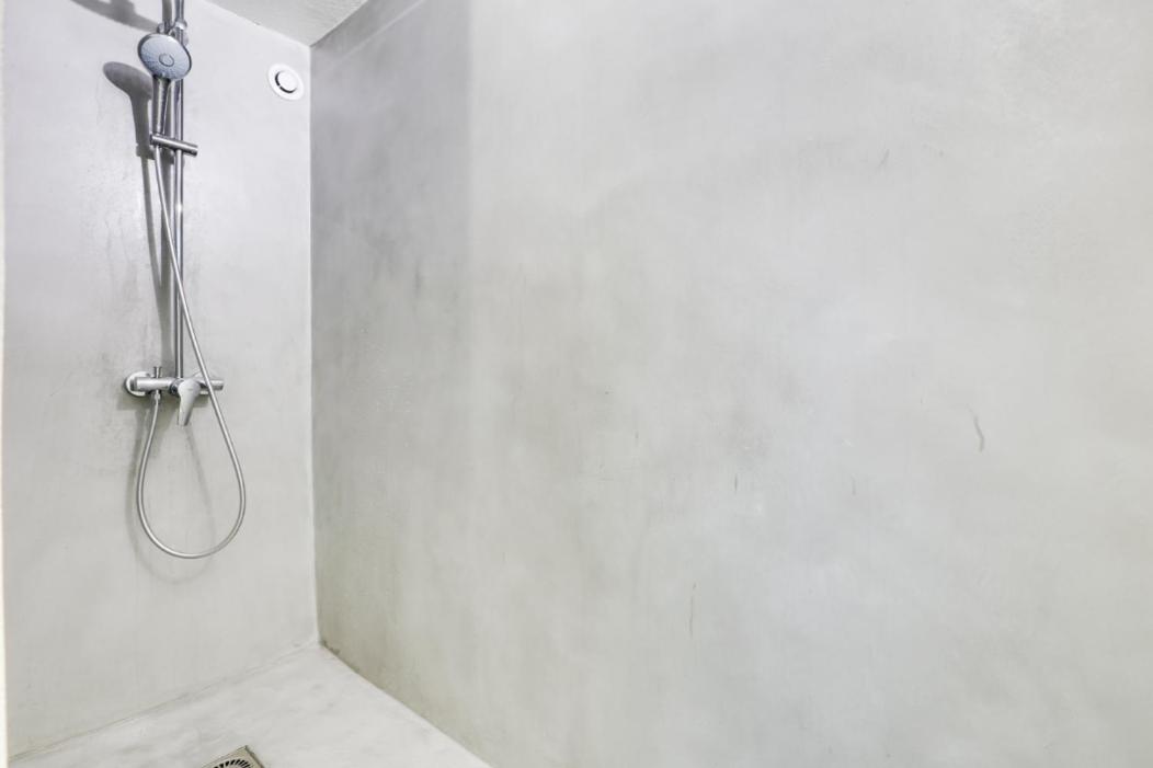 One-Bedroom Apartment - Photo 7