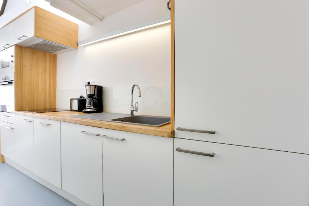 One-Bedroom Apartment - Photo 6