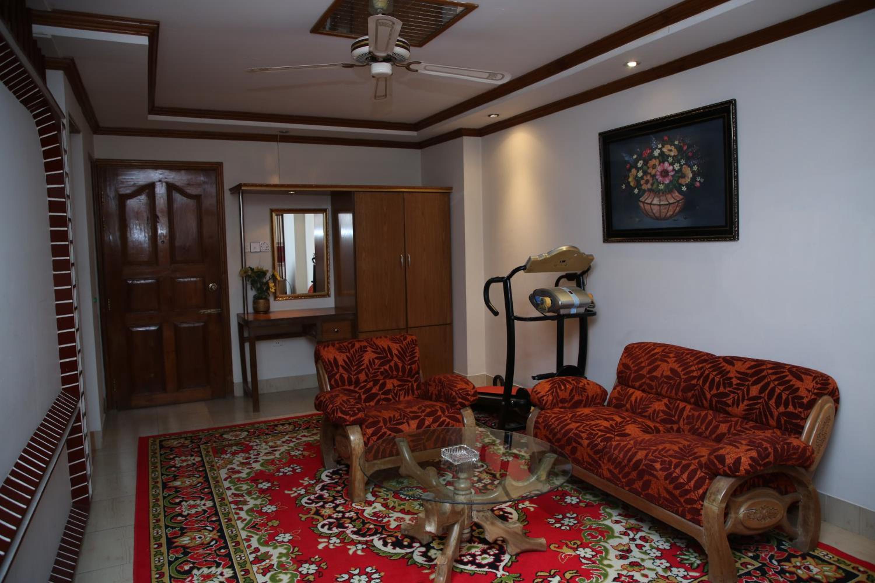 Deluxe Suite photo 2