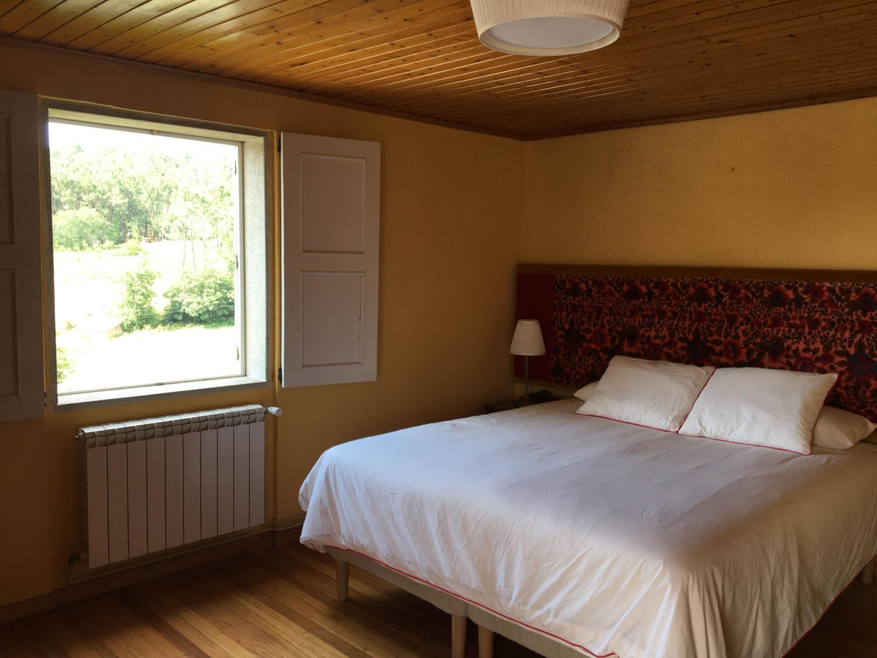Three-Bedroom House photo 3