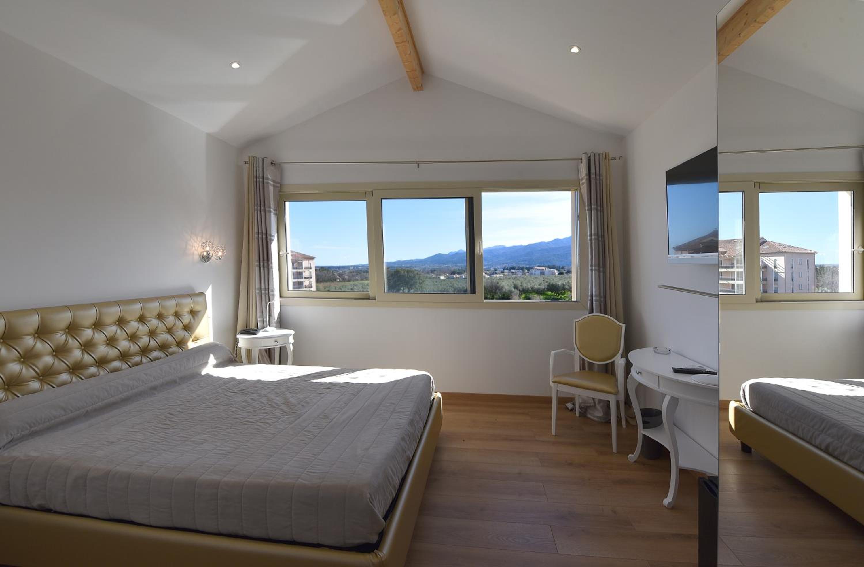 Quadruple Room photo 1