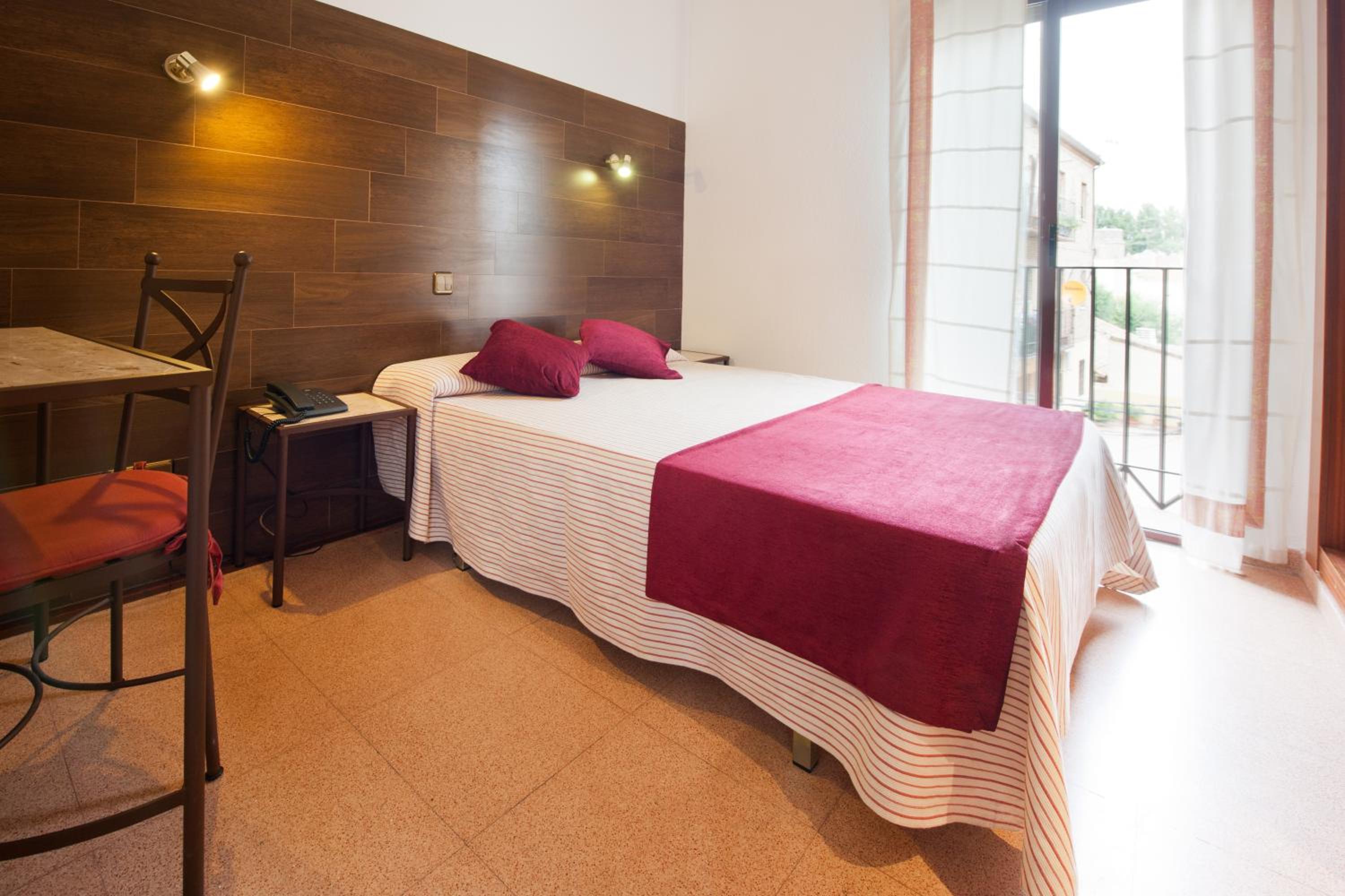 Habitación Doble (1-2 Adultos)