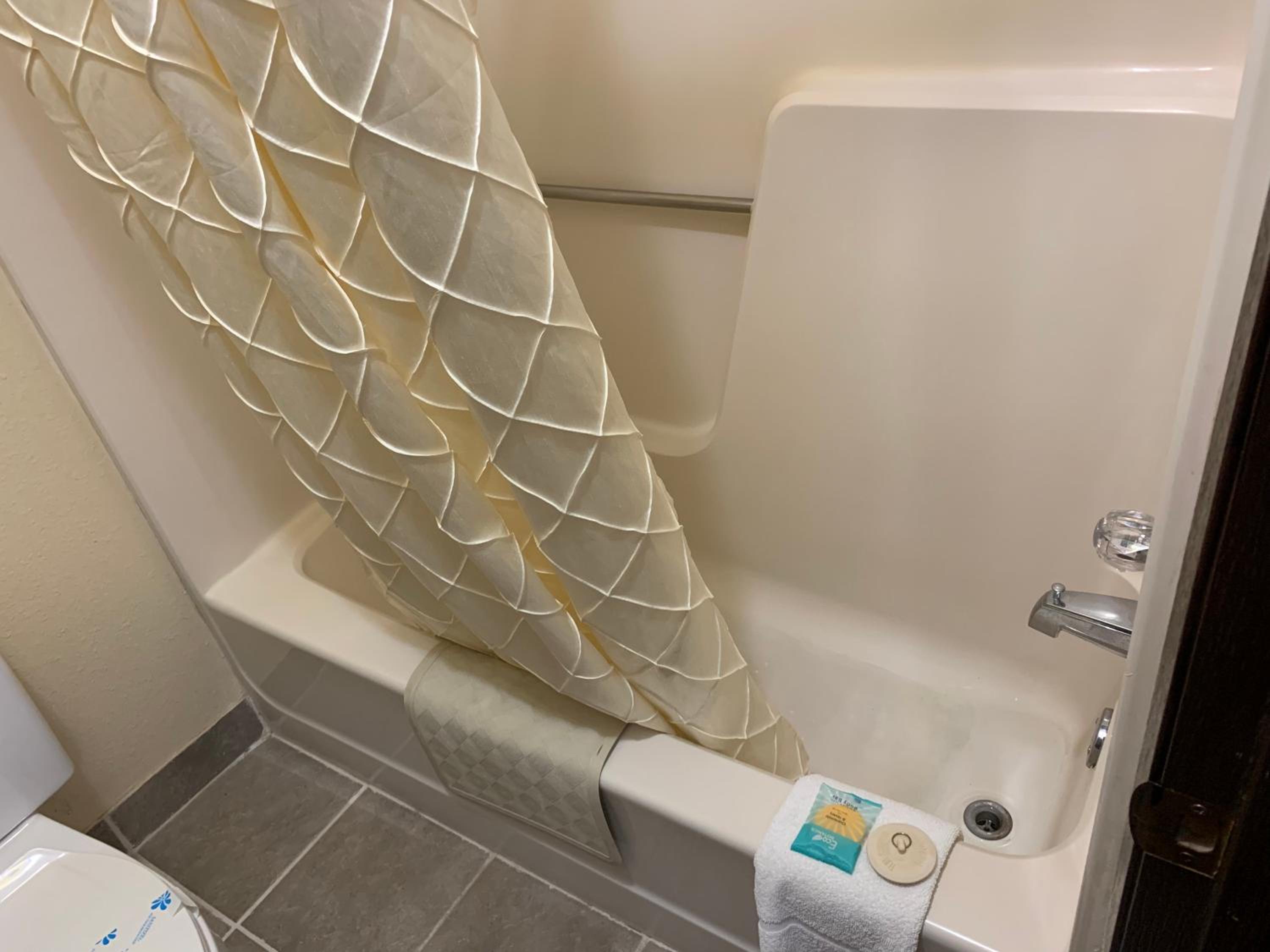 Double Room With Private Bathroom photo 1
