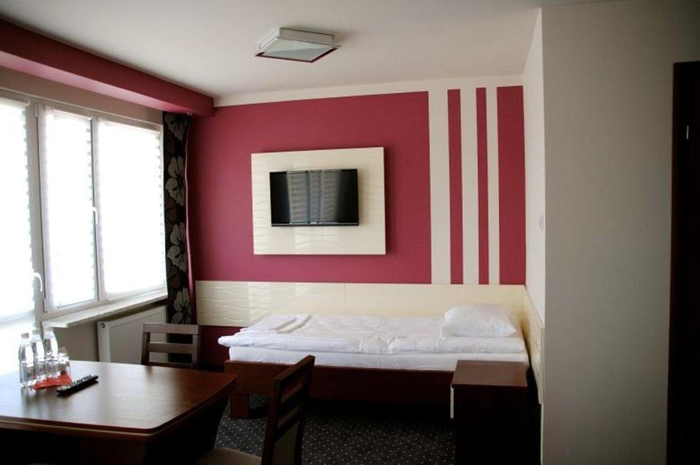 Triple Room with Kitchenette - Photo 4