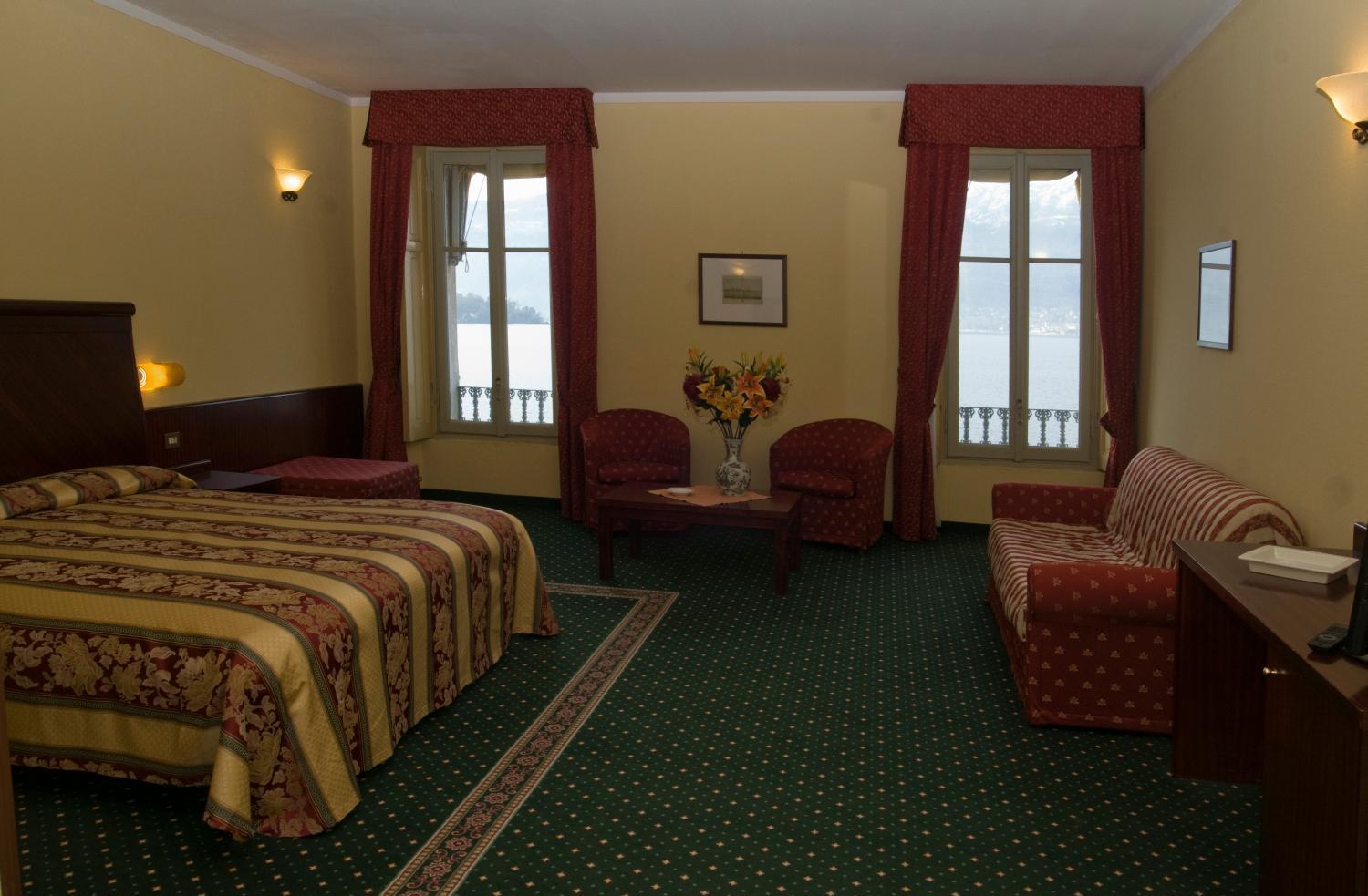 Family Room (2 Adults + 2 Children) - Photo 5